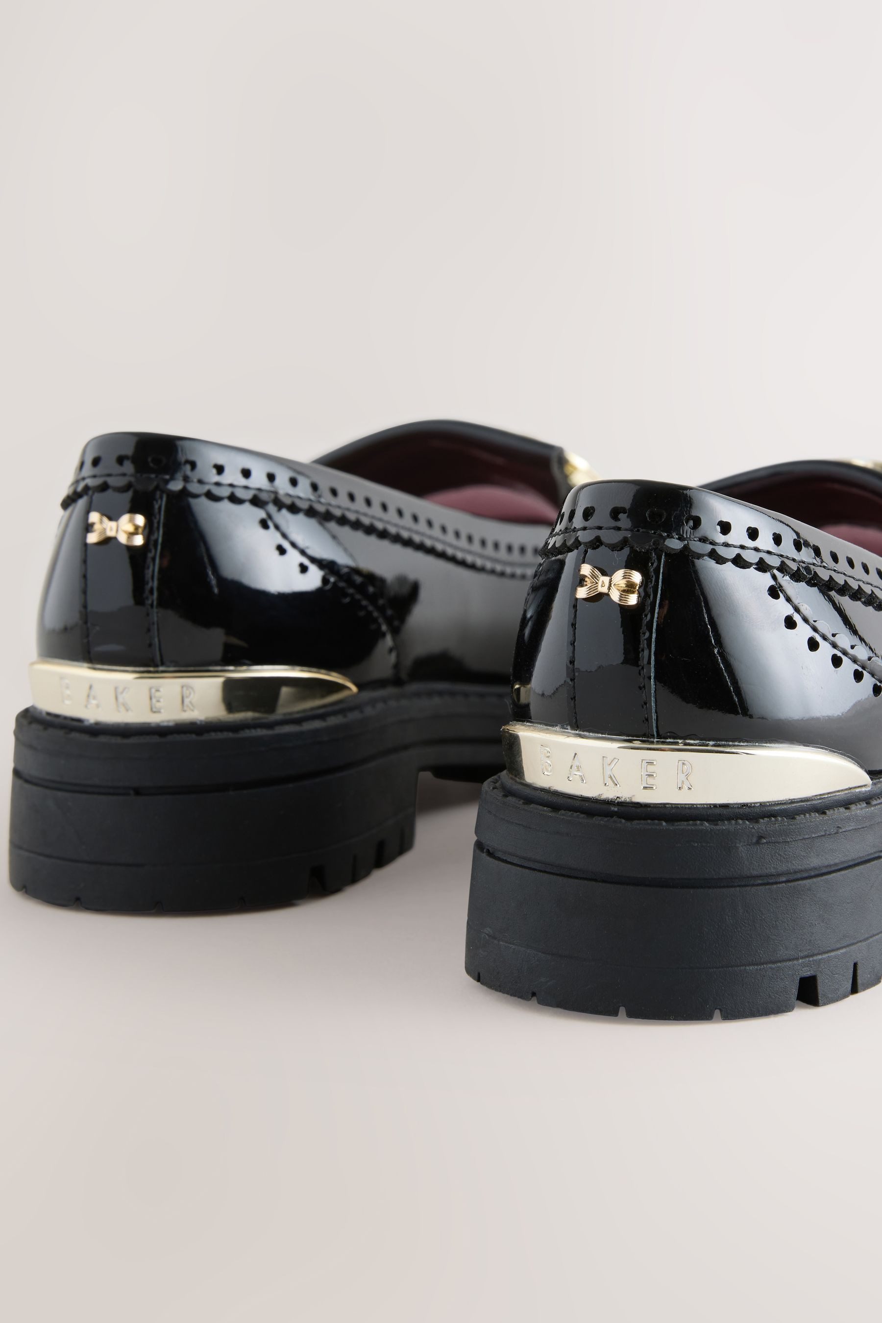 Baker by Ted Baker Back to School Loafer aus Lackleder mit Fransen Loafer (1-tlg)