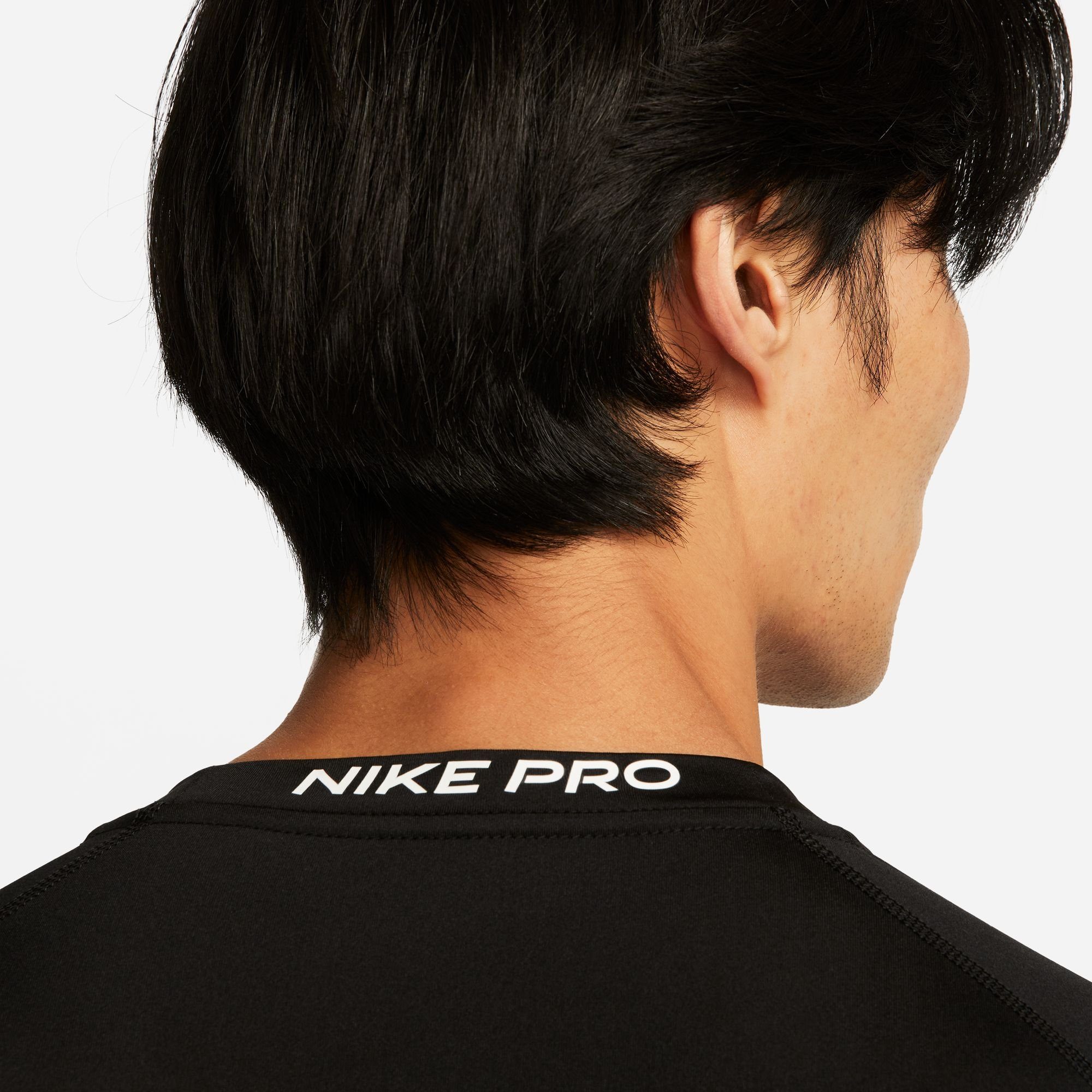 Nike Trainingsshirt PRO DRI-FIT MEN'S LONG-SLEEVE TOP schmale Passform, atmungsaktiv, schnell trocknend