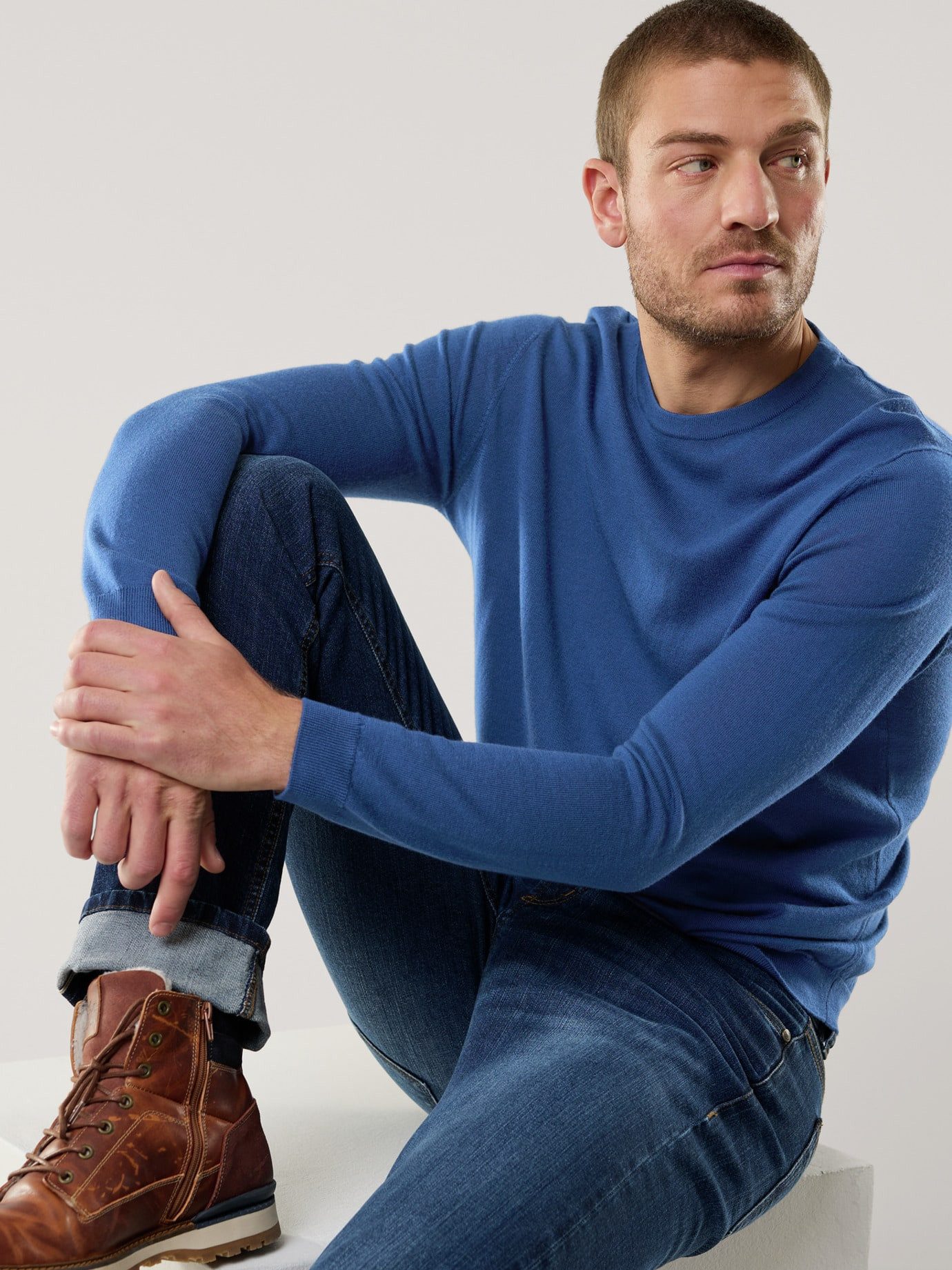 Walbusch Rundhalspullover Herren Merino Extrafein Pullover Rundhals waschmaschinenfest 19,5 Mikron Schurwolle, atmungsaktiv, temperaturausgleichend