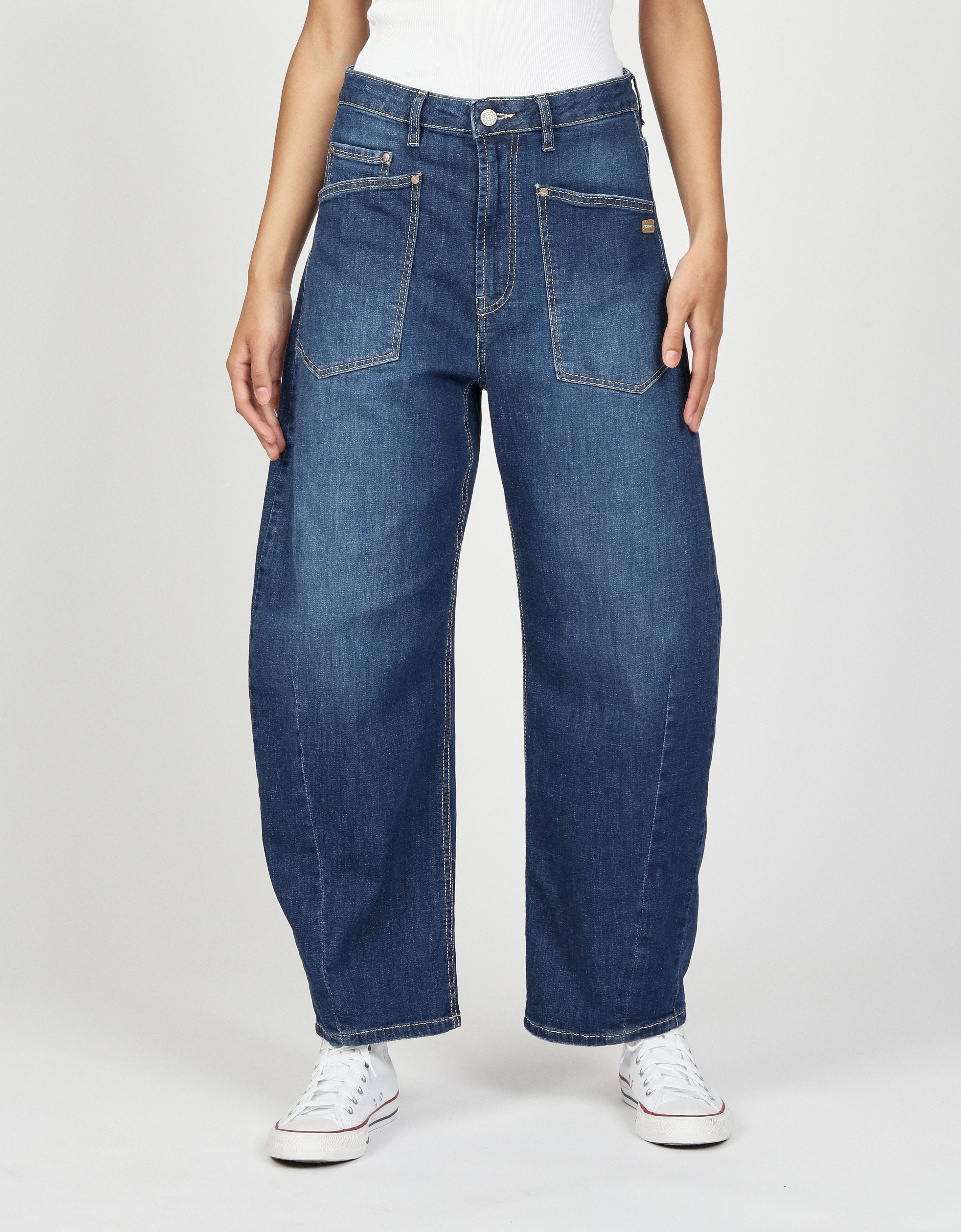 GANG Relax-fit-Jeans 94ODINA O-Shape mit aufgesetzten Taschen