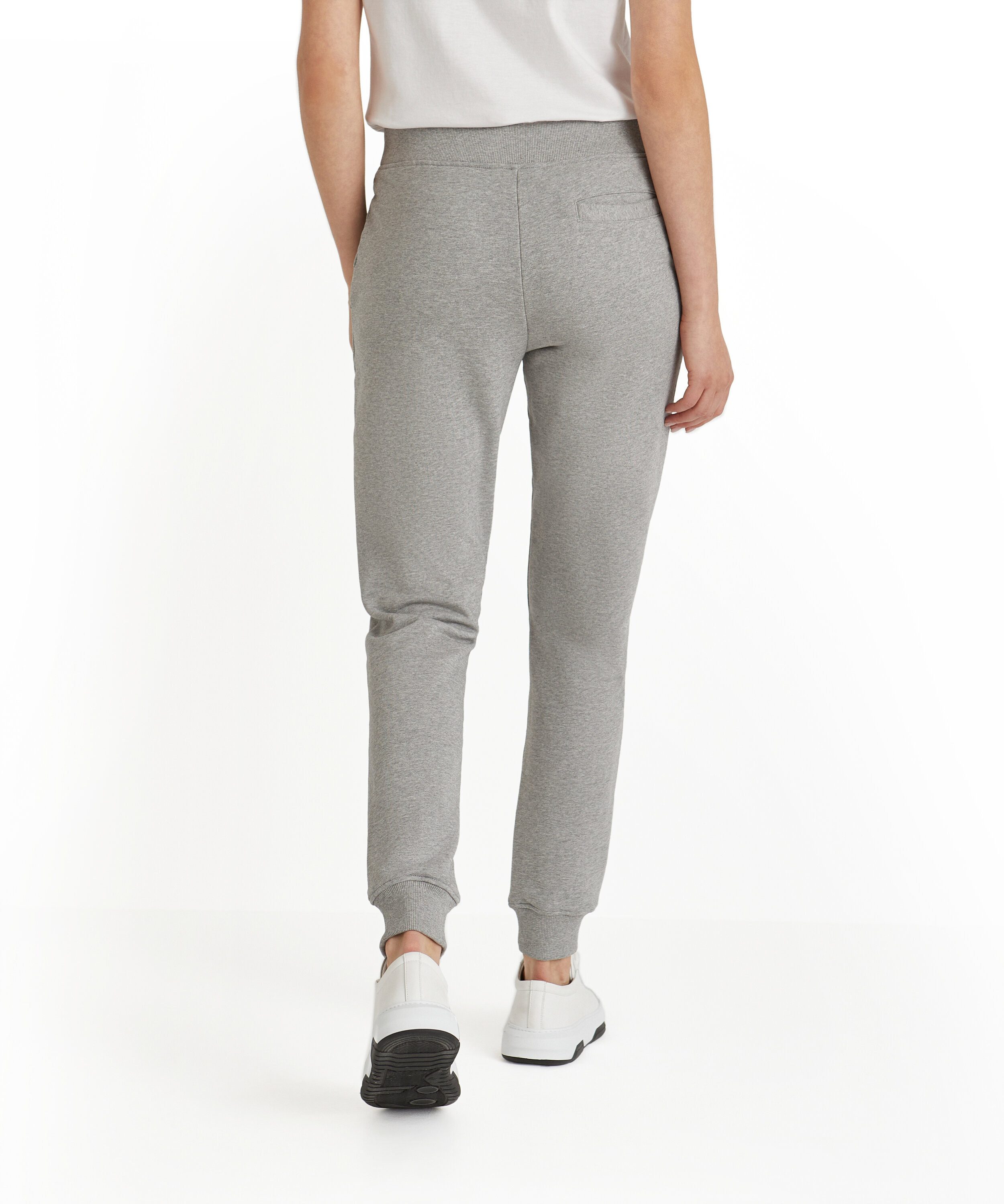 FALKE Sweathose Sweathose mit Bio-Baumwolle (1-tlg) mit Bio-Baumwolle