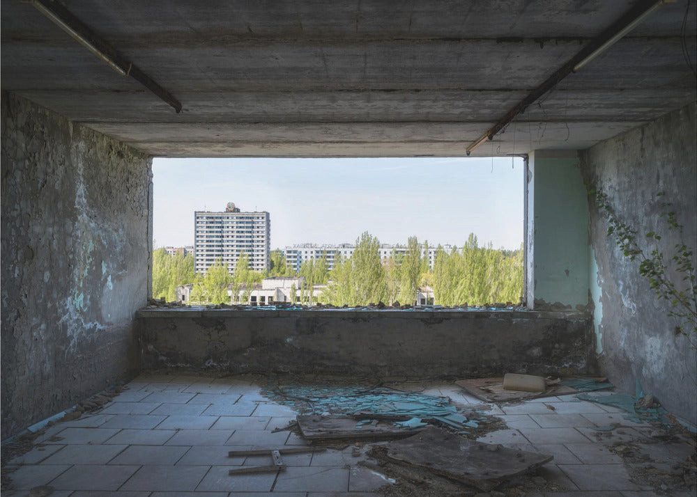 Papermoon Vliestapete "View at Pripyat in Chernobyl" von Roman Robroek, Matt & lichtbeständig, hochwertiges formstabiles Vlies, UV-beständigen Farbe, Made in Germany