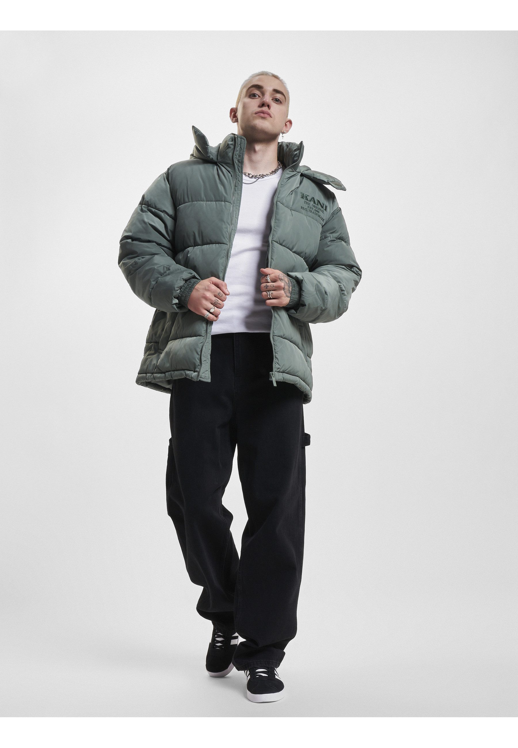 Karl Kani Winterjacke Karl Kani Damen KM233-058-1 KK Retro Hooded Puffer Jacket (1-St)
