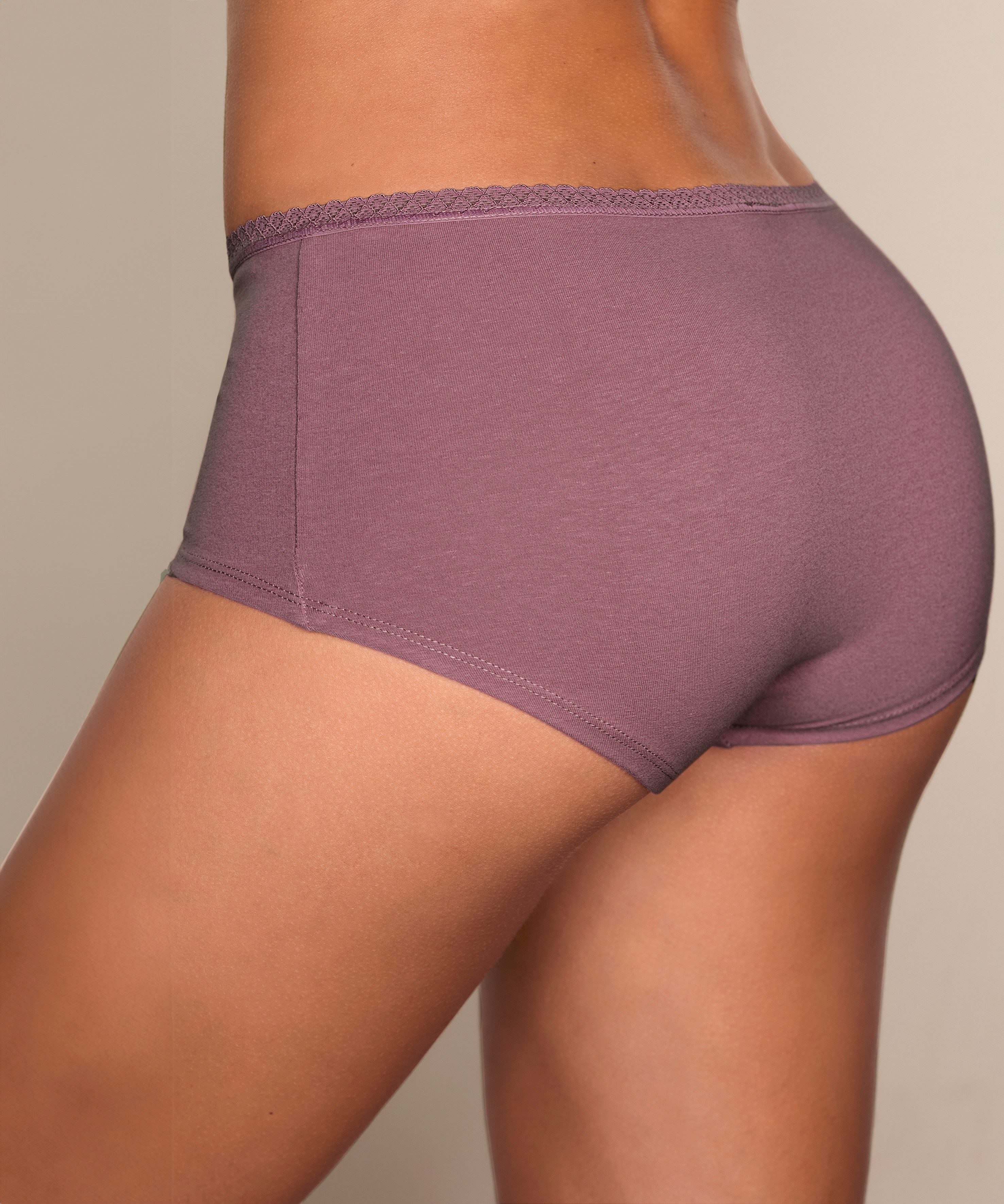 Vivance by Lascana Panty (7er-Pack) aus weicher Baumwollqualität mit feiner Spitzeneinfassung – Bild 3 von 5