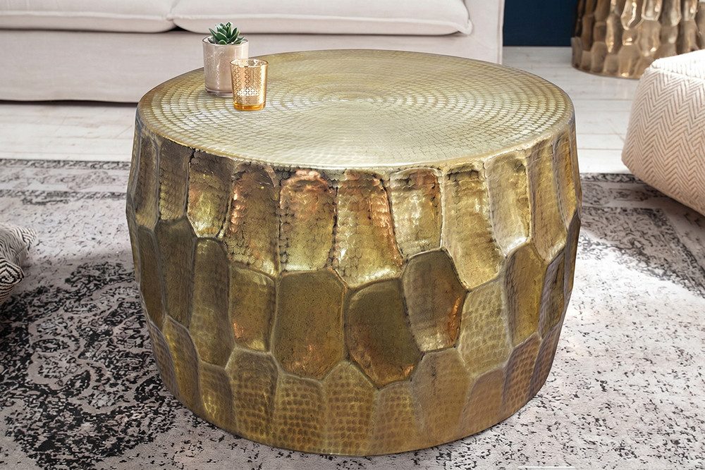 riess-ambiente Couchtisch ORGANIC ORIENT Ø70cm gold (Einzelartikel, 1-St), Wohnzimmer · Metall · rund · Hammerschlag 3D-Design · handmade