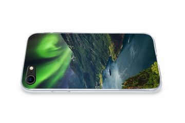 MuchoWow Handyhülle Nordlichter - Berg - Boot - Norwegen, Handyhülle Apple iPhone 8, Smartphone-Bumper, Print, Handy Schutzhülle