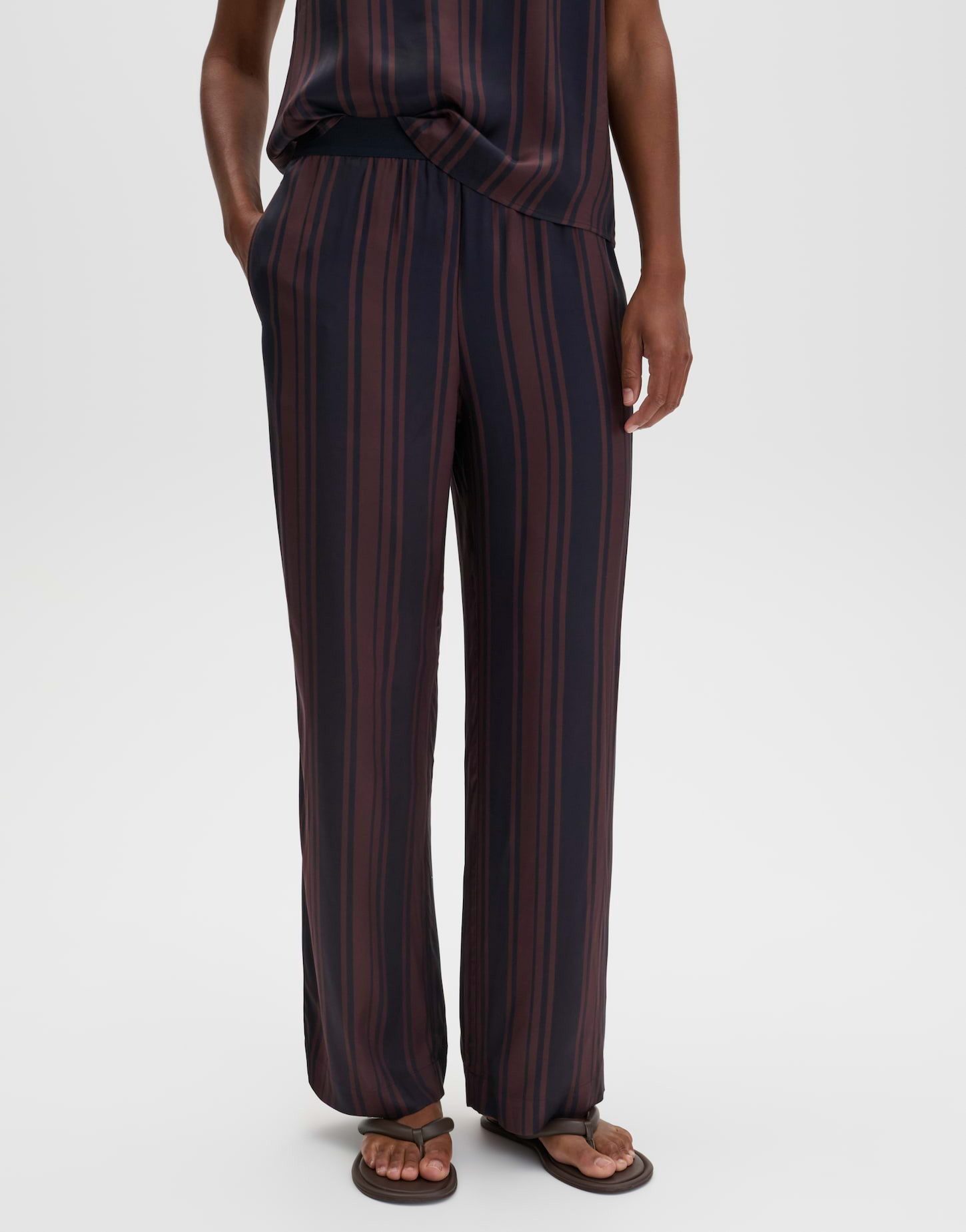 someday Stoffhose Cevil stripe aus Viskose mit Streifenmuster Fließender Fall mit Komfortbund