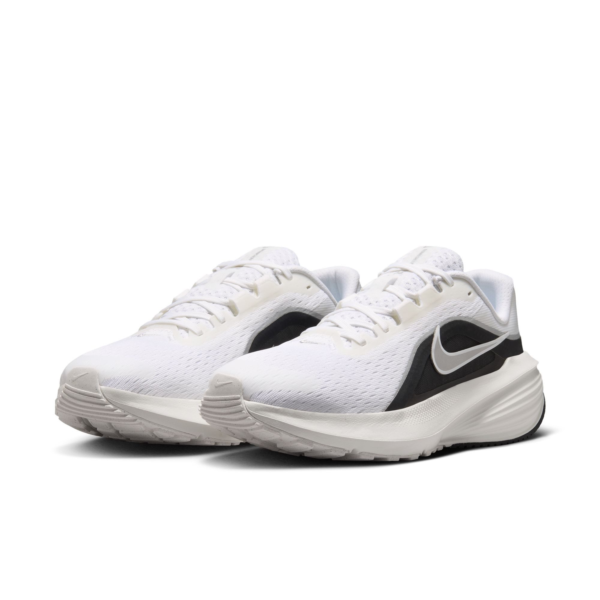 Nike Downshifter 14 Laufschuh mit erhöhter Dämpfung in der Mittelsohle
