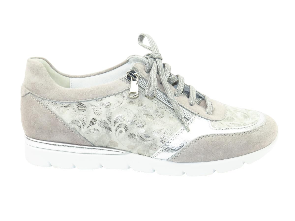 Nelly Sneaker