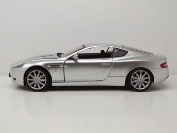Motormax Modellauto Aston Martin DB9 2005 silber Modellauto 1:18 Motormax, Maßstab 1:18