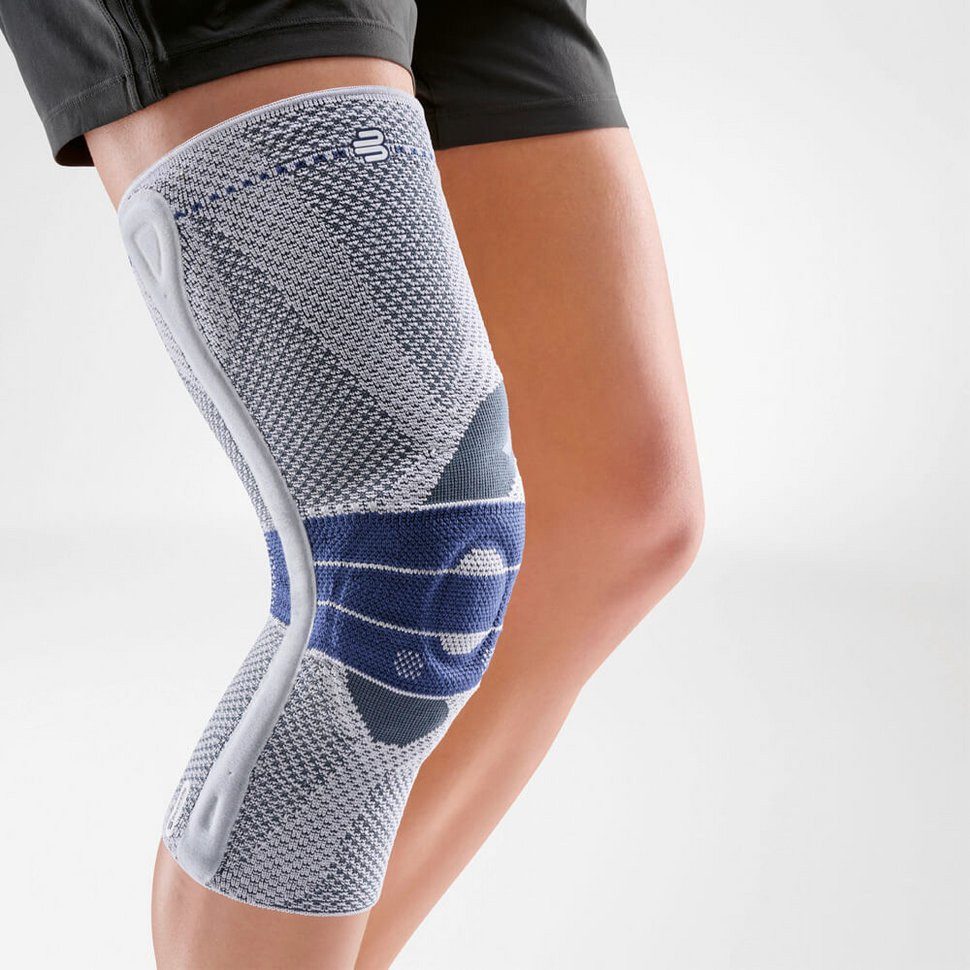 Bauerfeind Kniebandage GenuTrain P3 titan Stabilisierende Kniebandage, Stabilisierende Kniebandage bei Beschwerden an der Kniescheibe