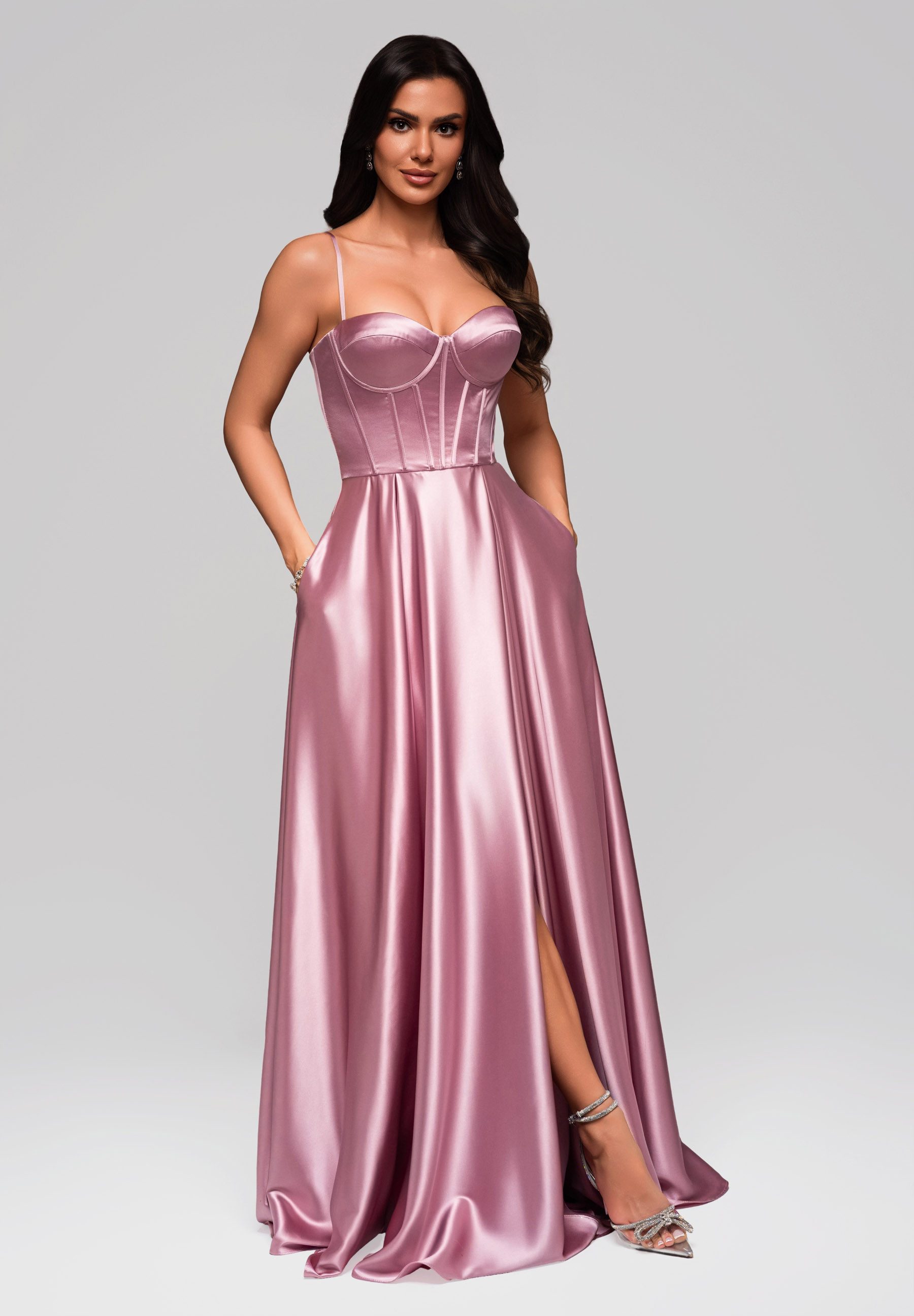 Abendkleid Abendkleid im Satin-Look mit Korsett und Taschen