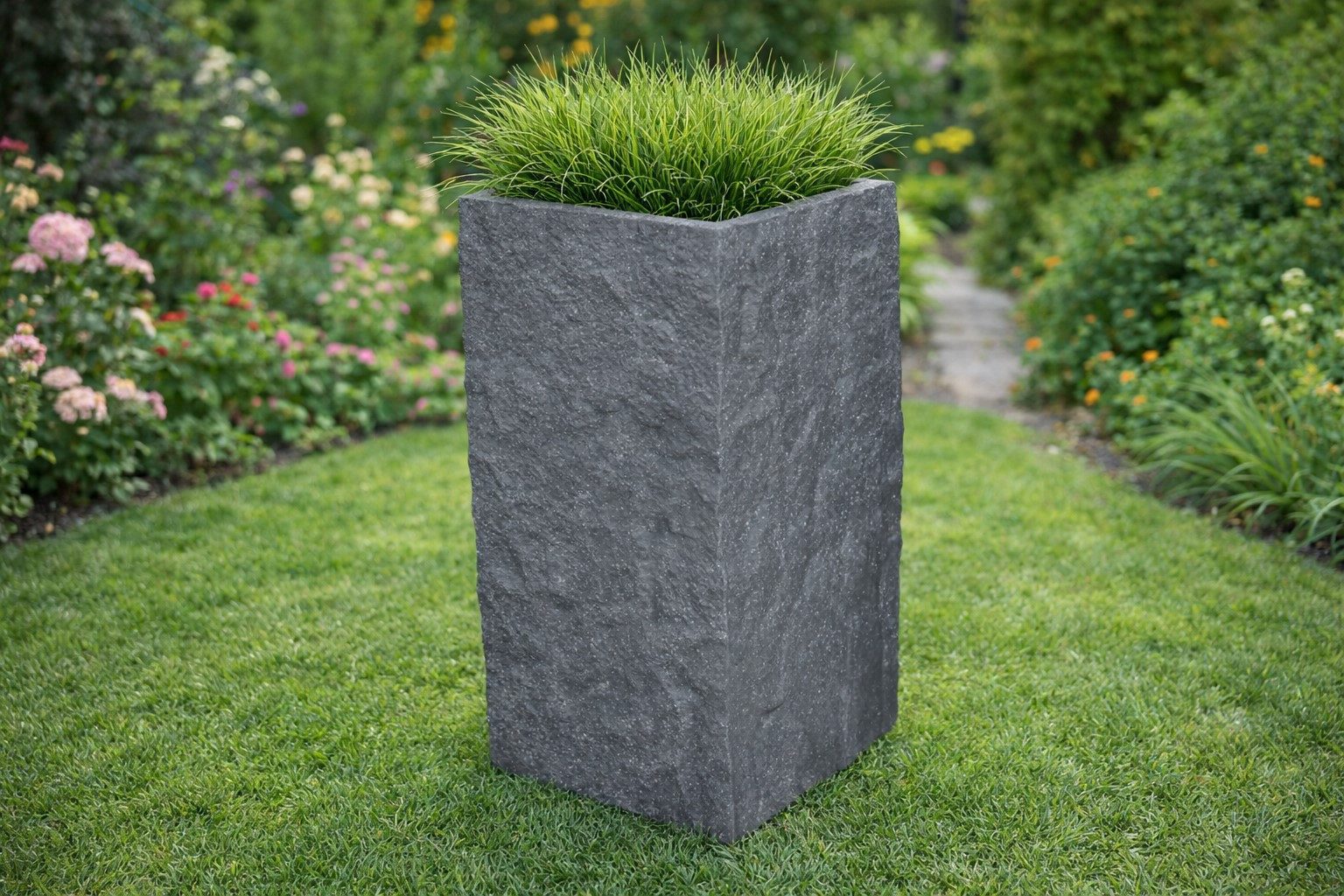 dasmöbelwerk Pflanzkübel Pflanzgefäß The Rock Pflanzkasten Blumenkasten 28x57cm Steinoptik Grau