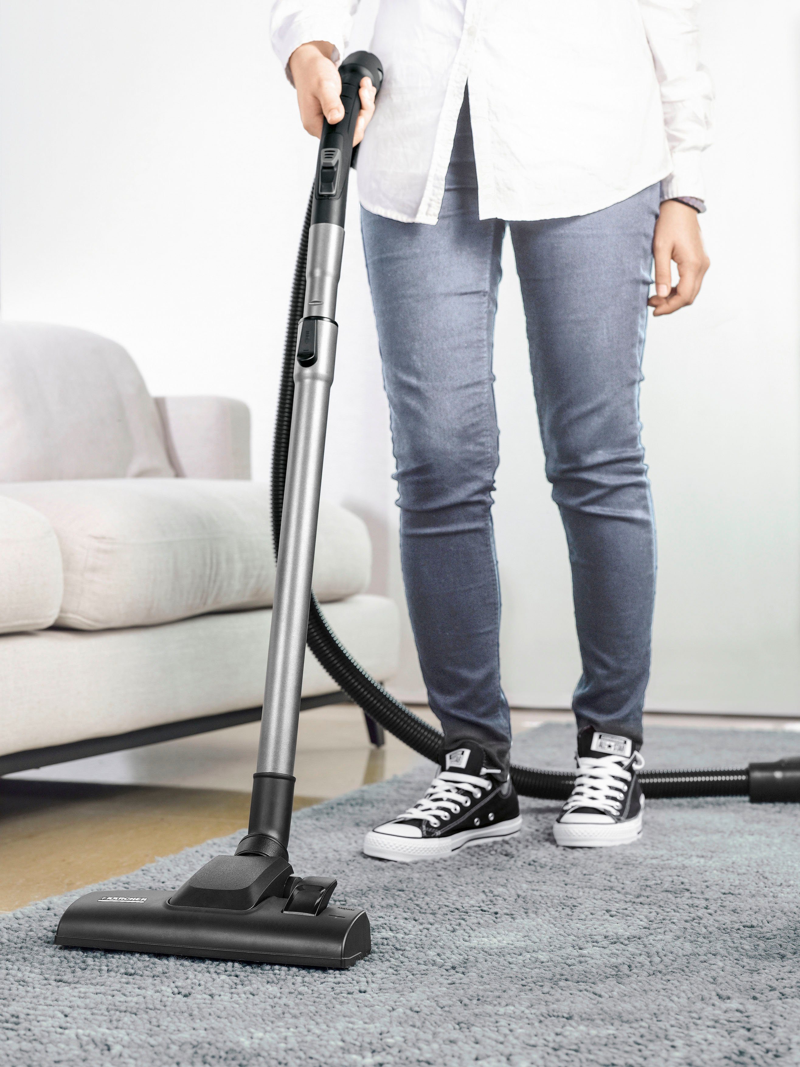KÄRCHER Bodenstaubsauger VC 2, 700 W, mit Beutel, mit Beutel, Bodenstaubsauger mit Komfortausstattung, Hygienefilter