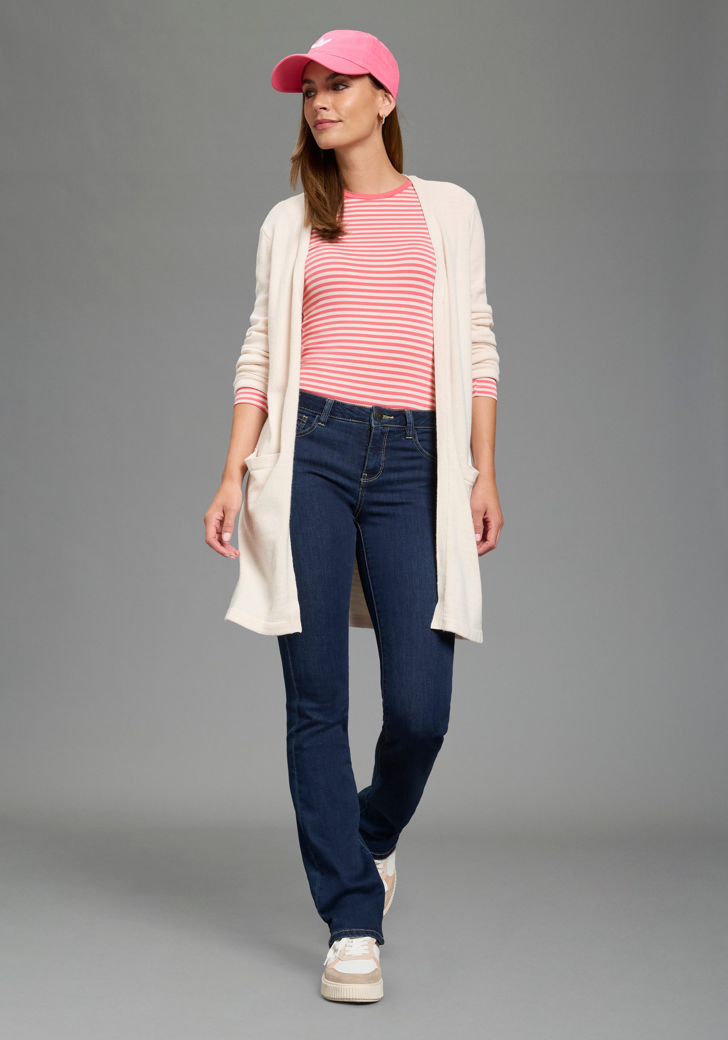 Zum Outfit 12