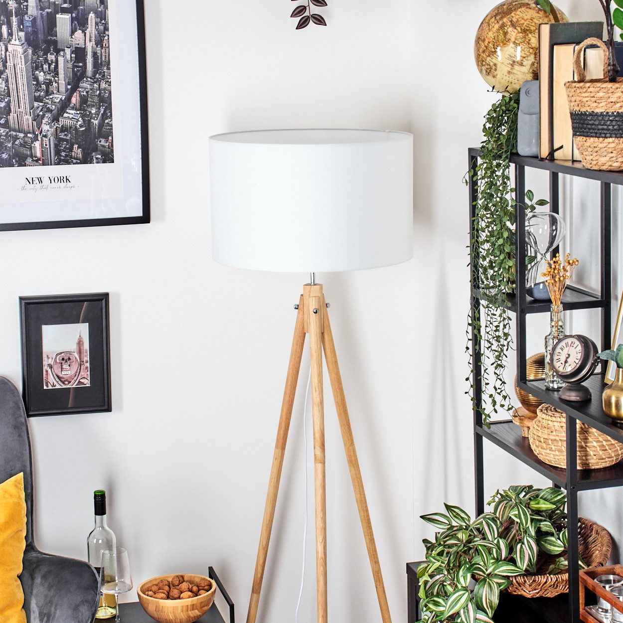 hofstein Stehlampe Stehlampe aus Holz/Stoff in Naturfarben/Weiß, ohne Leuchtmittel, skandinavische Design Leuchte, Schirm (50 cm) u. Fußschalter, 1 xE27