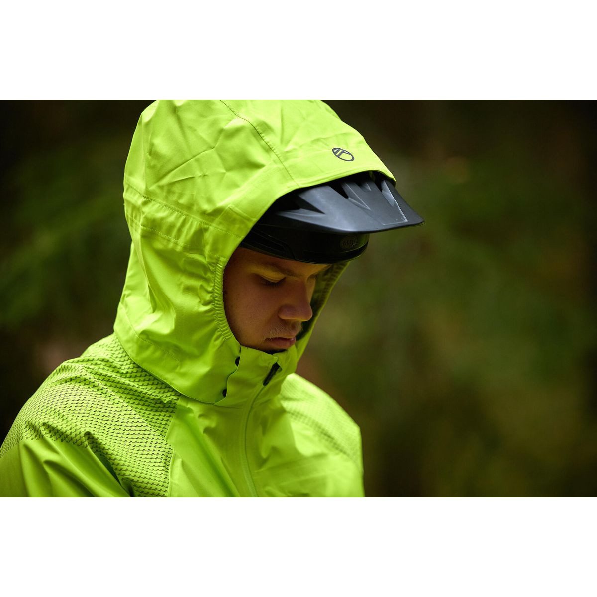 HALTI Fahrradjacke Liike Men's 3L Drymaxx Wind Jacket Vielseitige, wasserdichte Herrenjacke mit reflektierenden Details