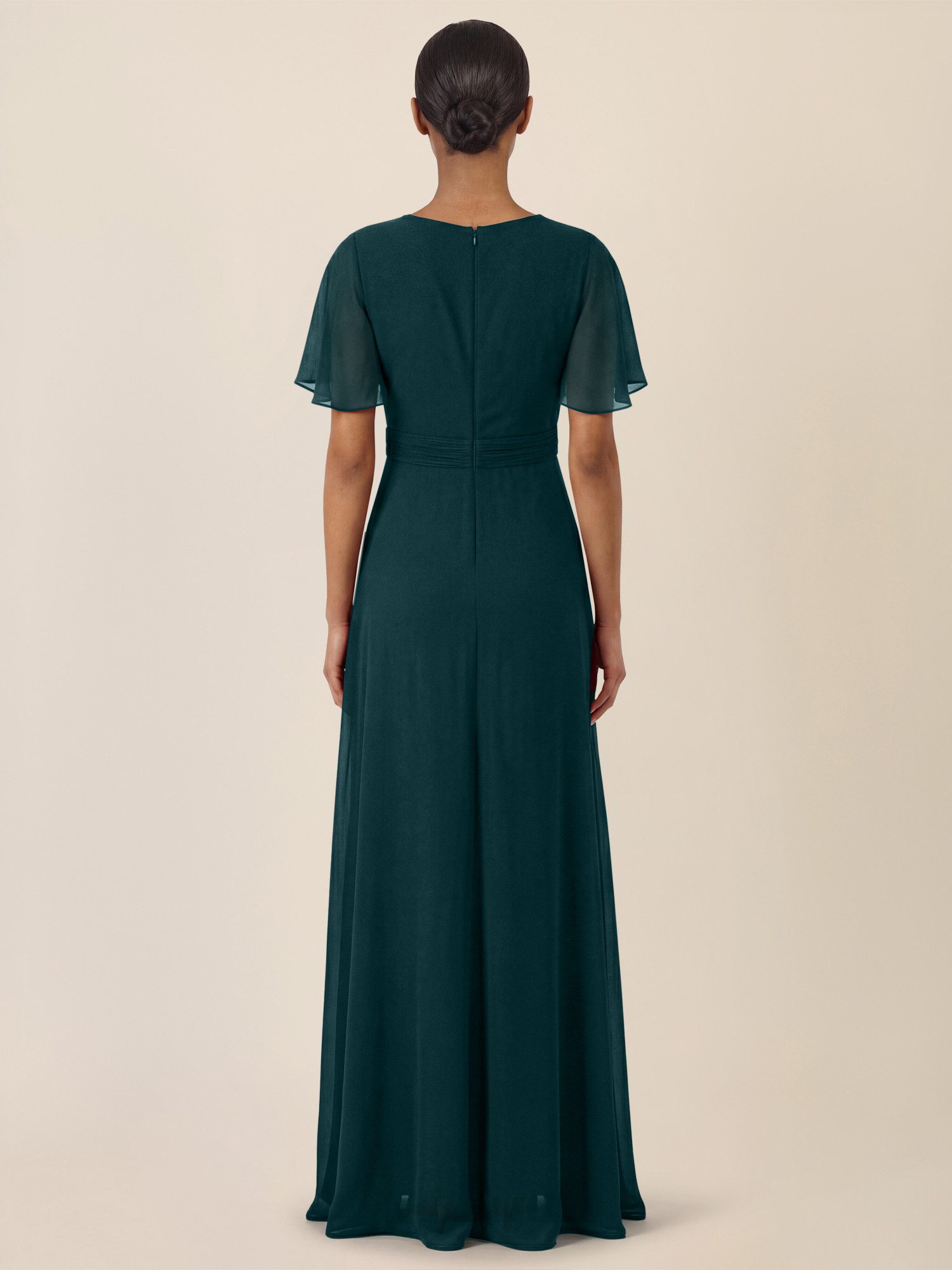 Apart Jumpsuit mit fließendem Beinverlauf