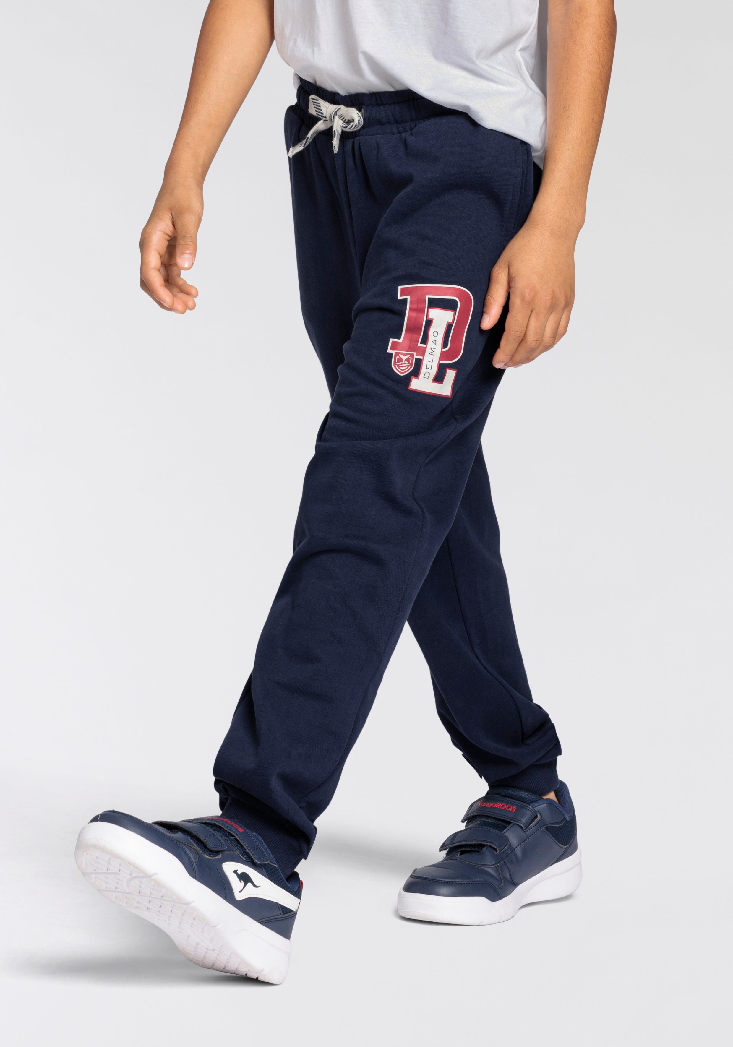 Jungen, mit NEUE MARKE Logo-Print. Sweathose für DELMAO