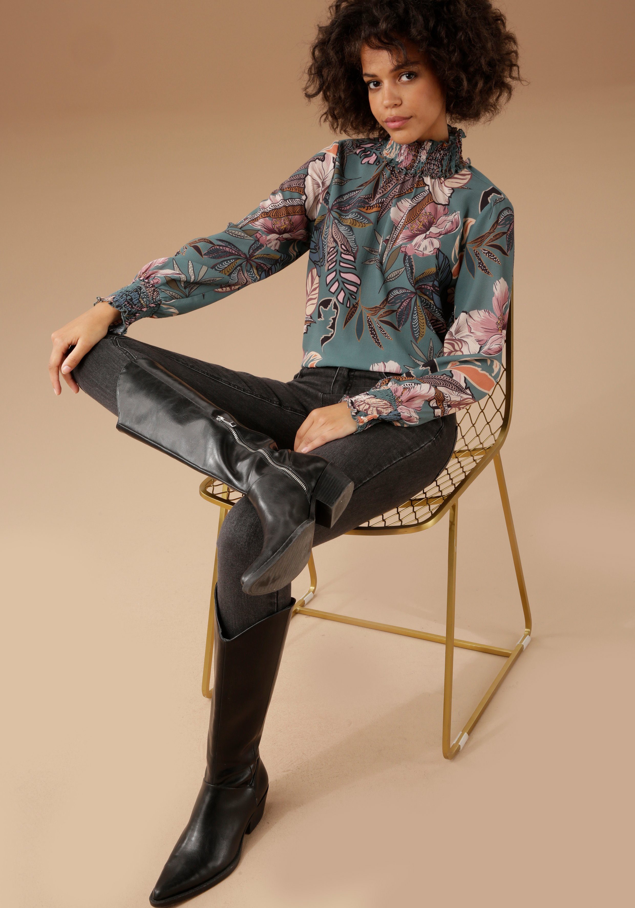 Aniston CASUAL Schlupfbluse mit großflächigem Blütendruck - jedes Teil ein Unikat