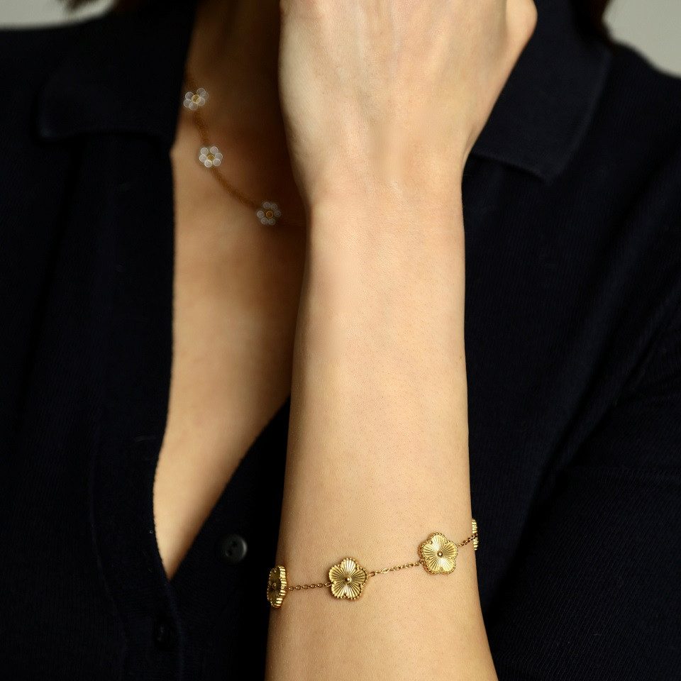 Capelli New York Schmuckset Armband mit Blumen – Edelstahl, 18K vergoldet – Bild 3 von 4