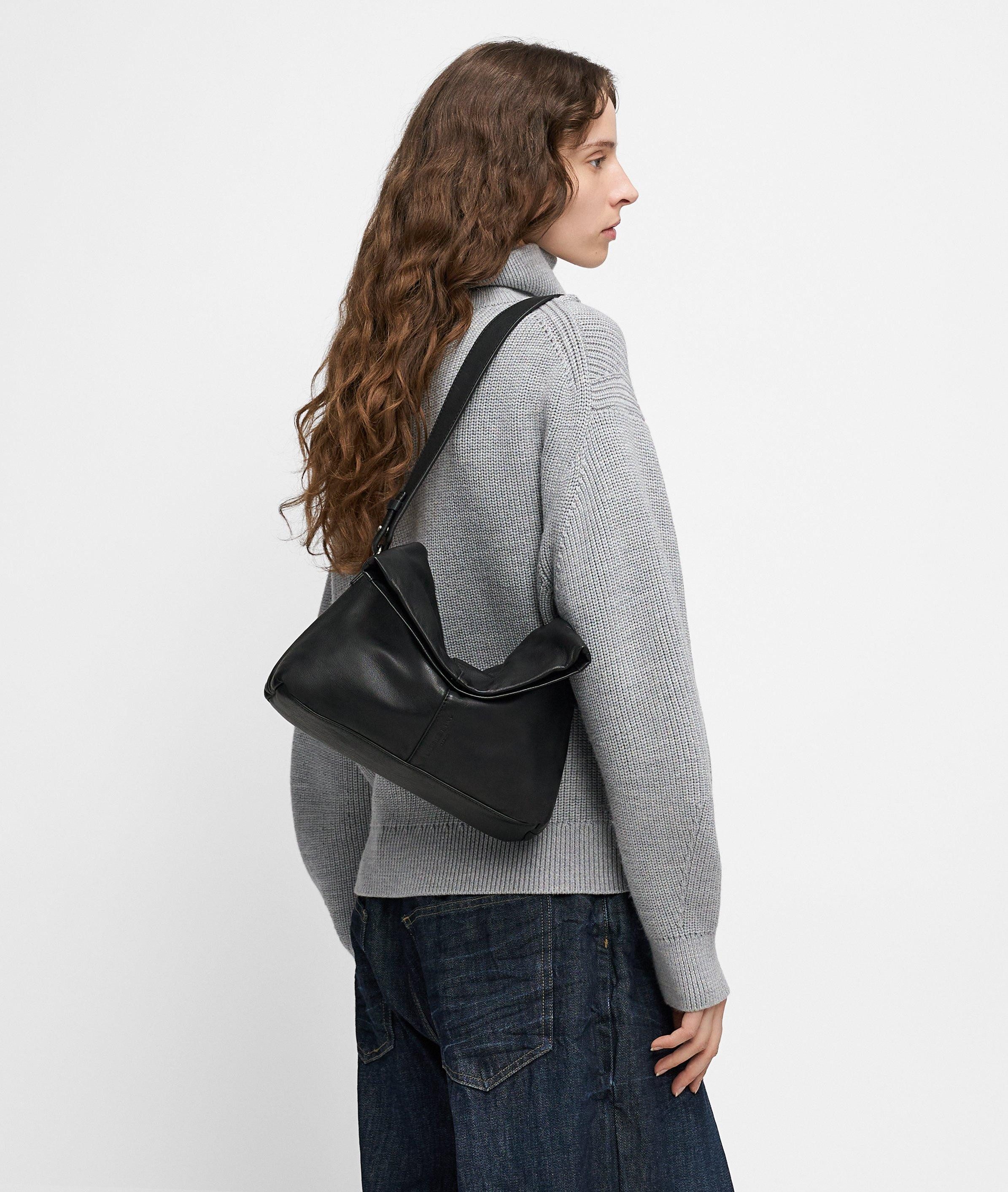 Liebeskind Berlin Schultertasche Fiona Hobo S, Handliche Schultertasche aus Schafsleder