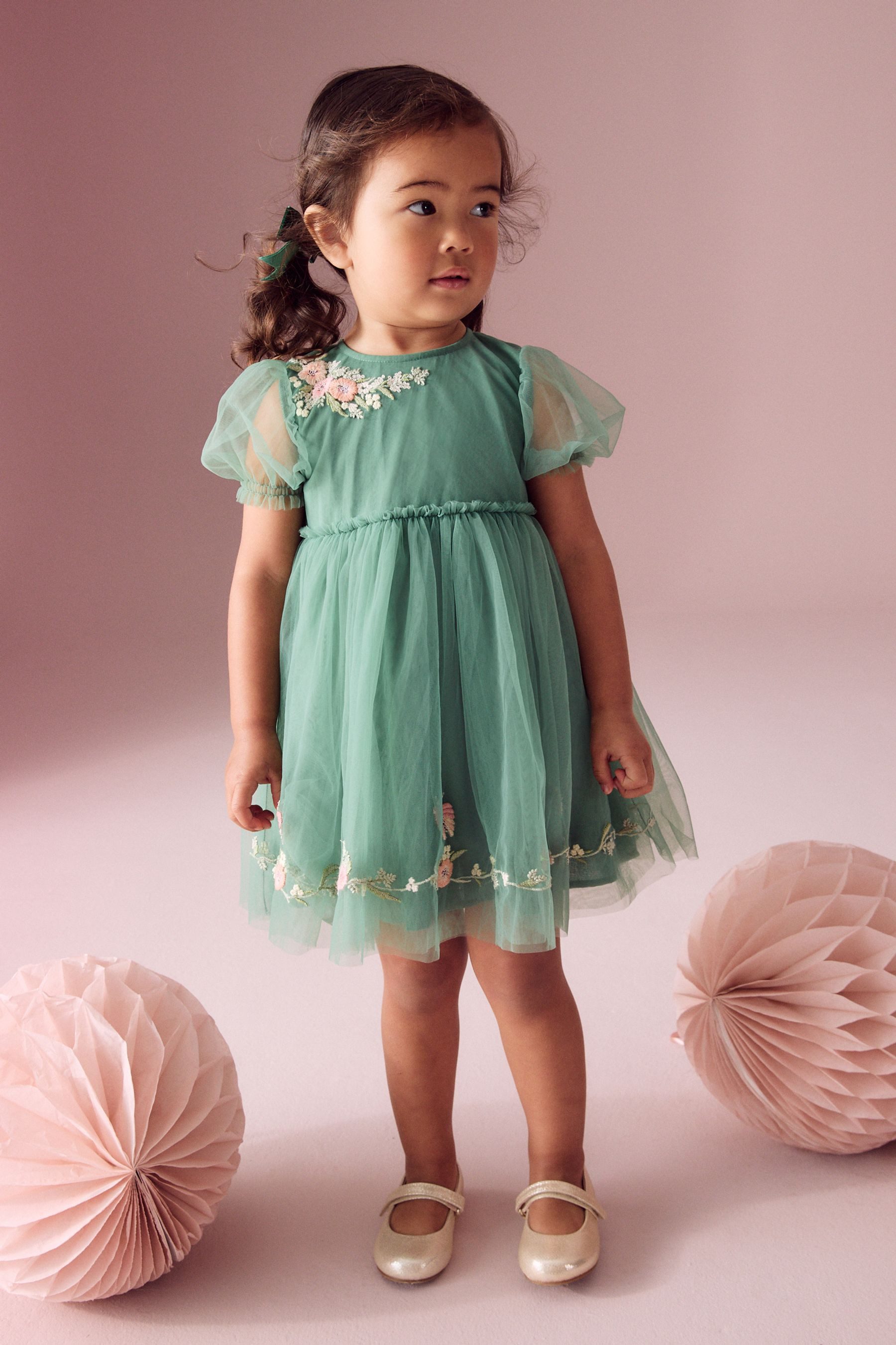Partykleid Besticktes Kleid aus Netzstoff