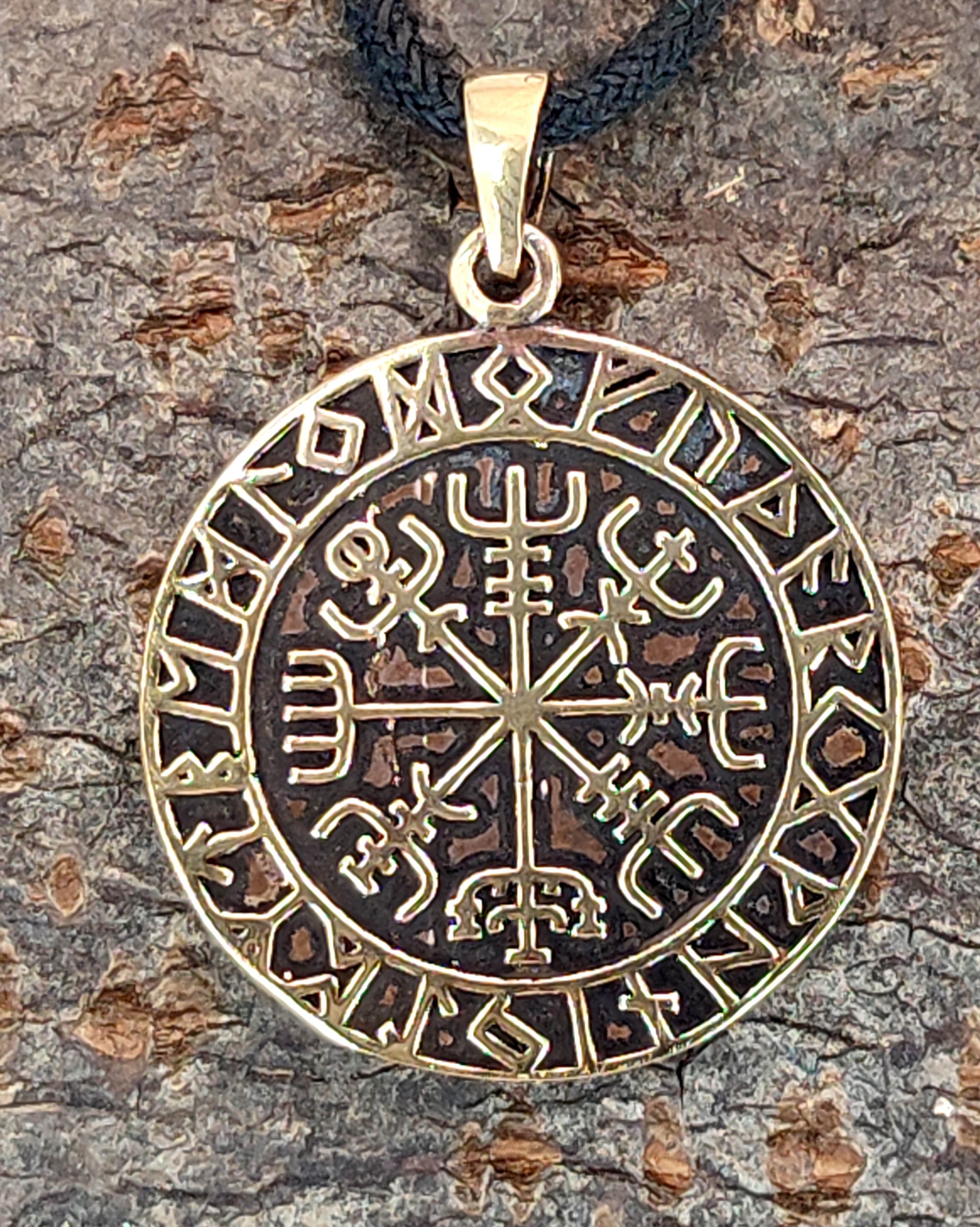 Kiss of Leather Kettenanhänger Wikingerkompass Anhänger Bronze Band Wikinger Kompass Vegvisir Runen