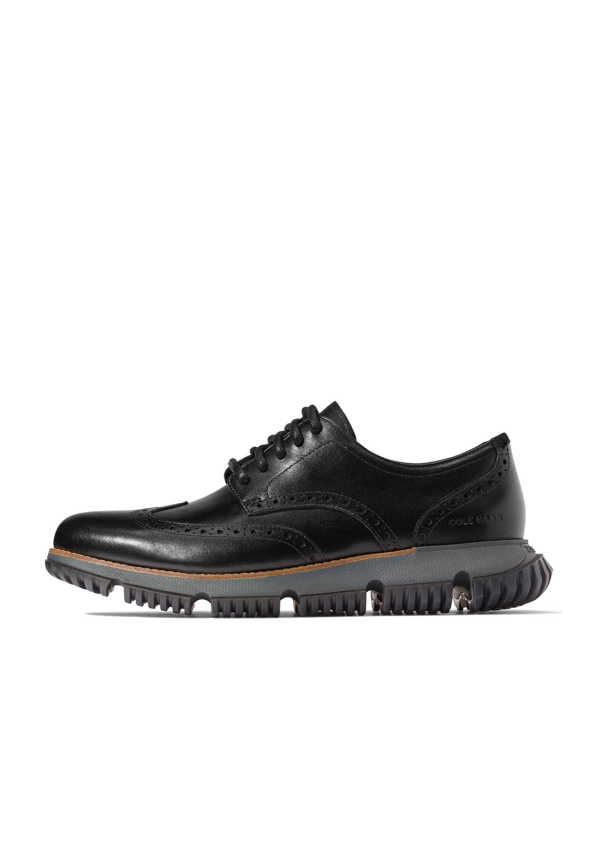 Cole Haan 4.ZEROGRAND WINGTIP WINTER OXFORDS Schnürschuh hoher Tragekomfort, moderner Sneaker
