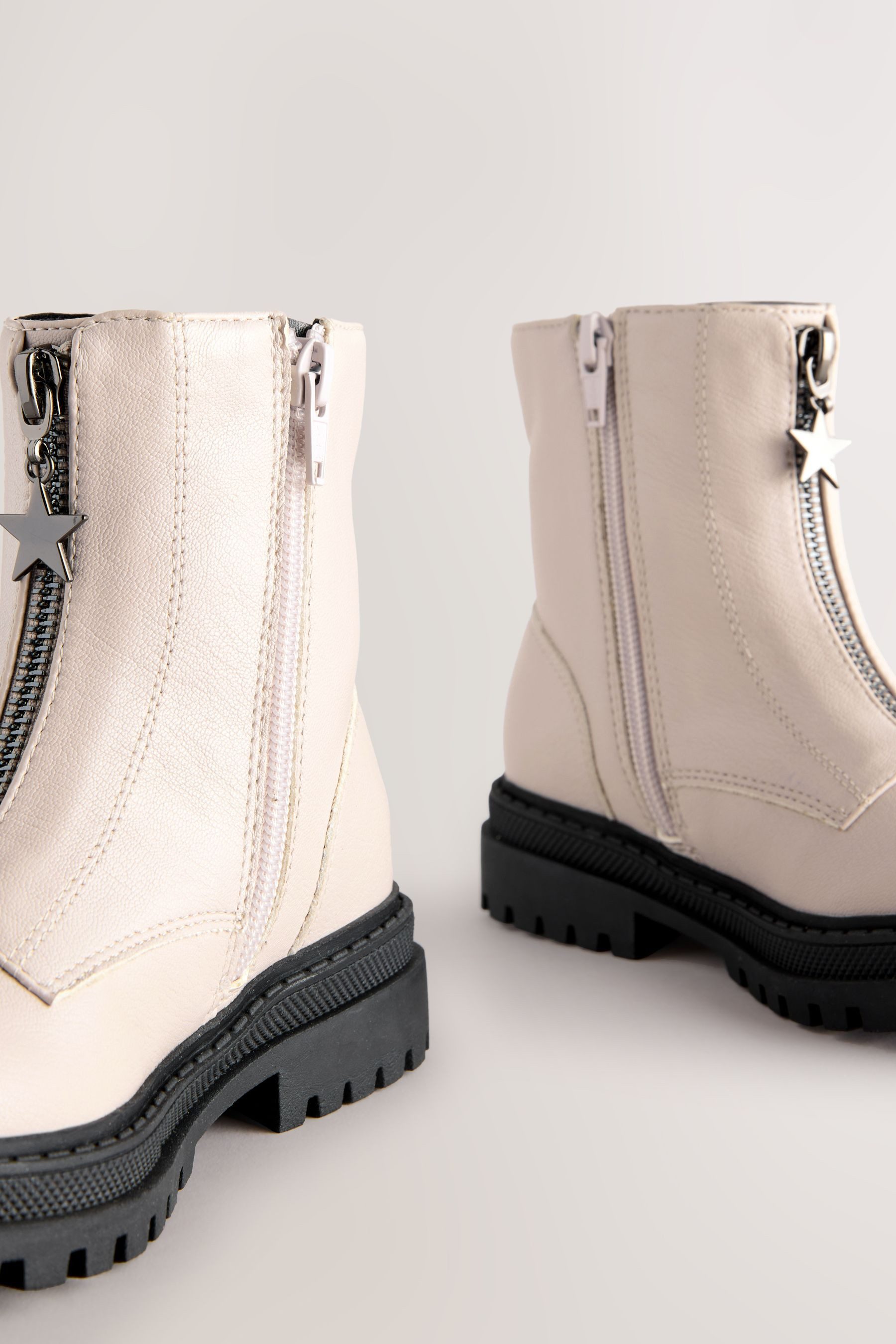 Next Stiefeletten mit Reißverschluss vorne Stiefelette (1-tlg)