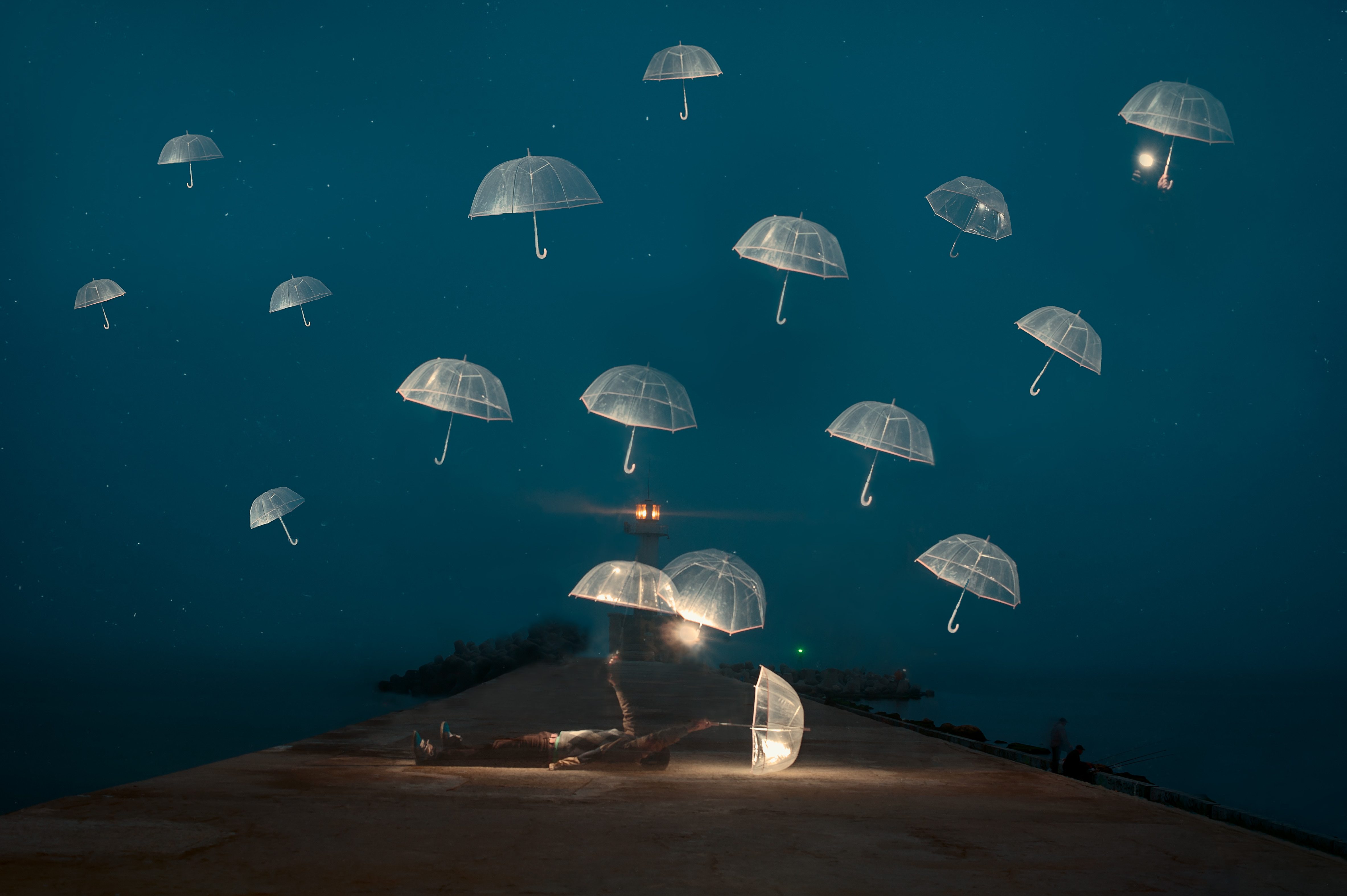 Papermoon Fototapete VLIES-Tapete Premium Himmel Regenschirm Licht Nacht Weiß Blau Person, Kleister KOSTENLOS, reduziert, 3D-Effekt, restlos trocken abziehbar, (komplett Set inkl. Tapetenkleister, 8414), Wandtapete Bild Dekoration Wand-Dekor Motiv Tapete Poster