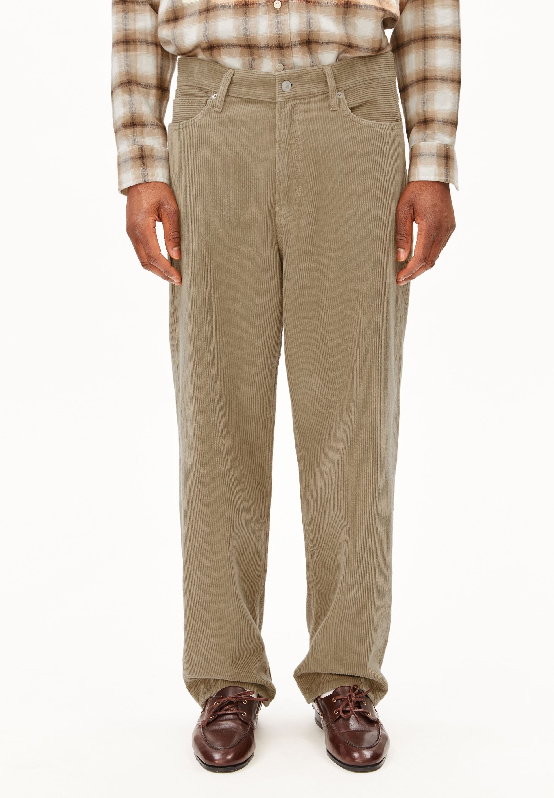 Armedangels Stoffhose JAAMEO CORDUROY Cordhose aus 100% Bio-Baumwolle (Mid waist, Baggy Fit)