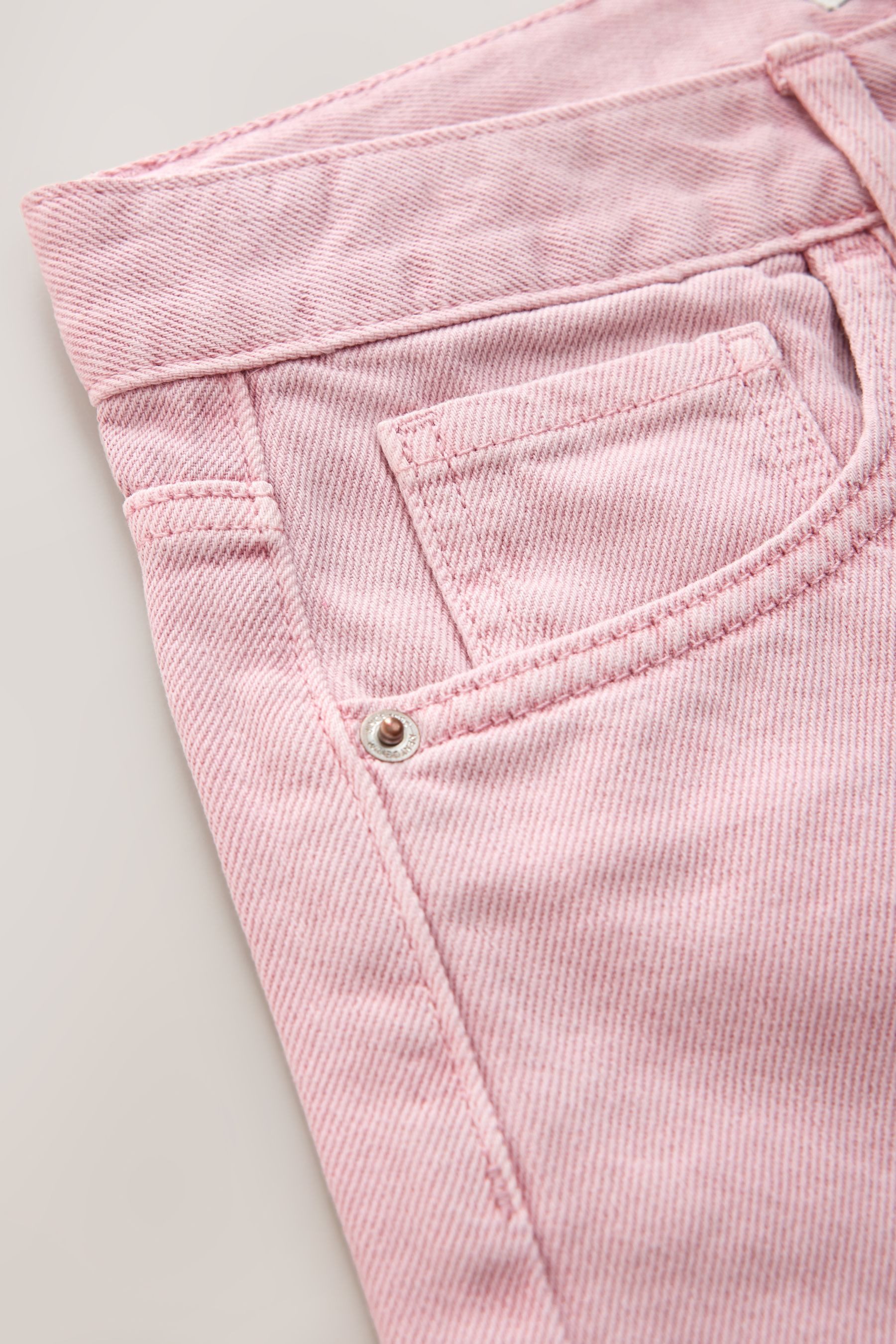 Next Jeansshorts Festival Denimshorts mit unvesäubertem Saum (1-tlg)