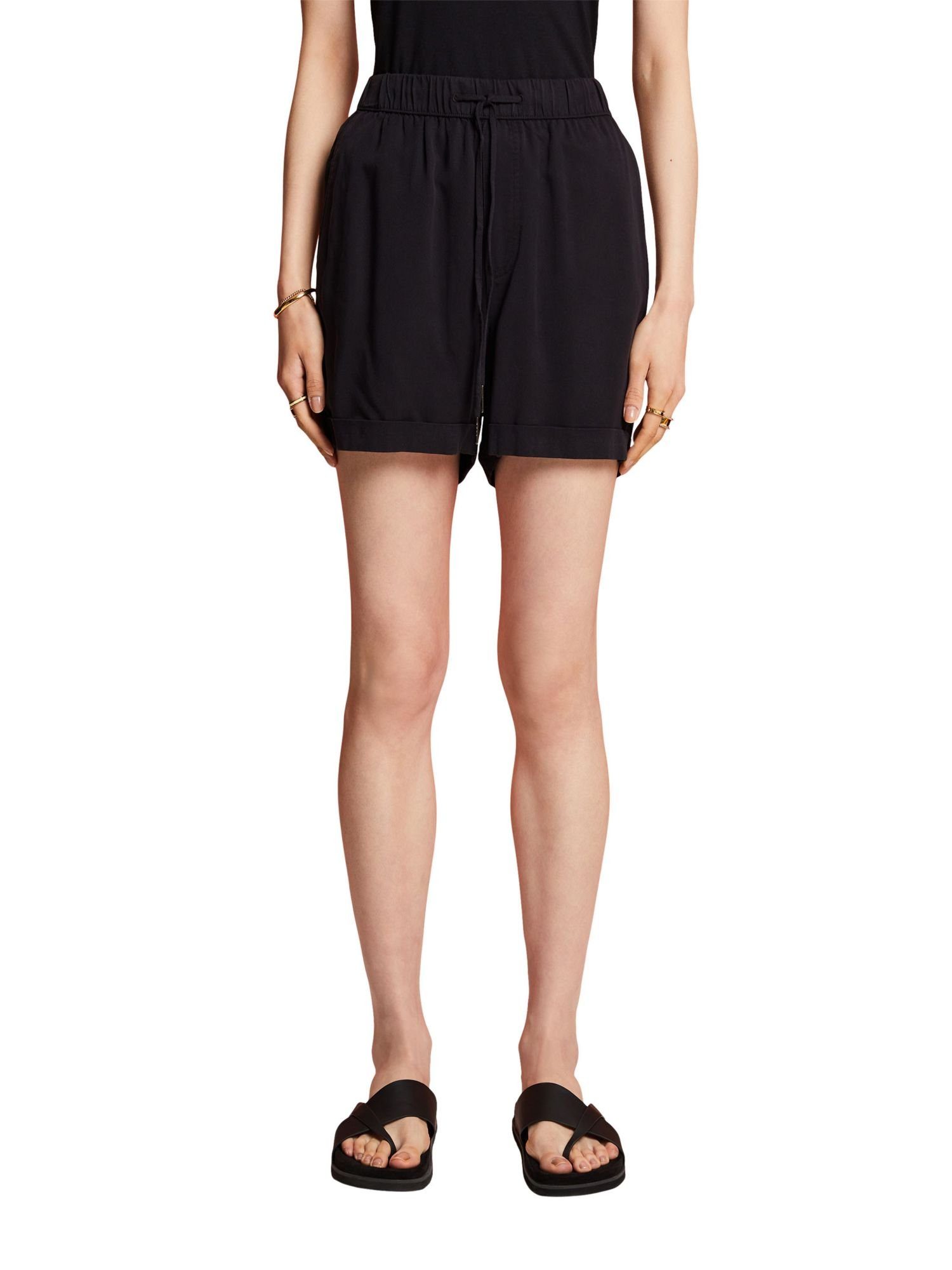 aus BLACK edc Esprit TENCEL™ Shorts mit Bindegürtel Shorts by (1-tlg)