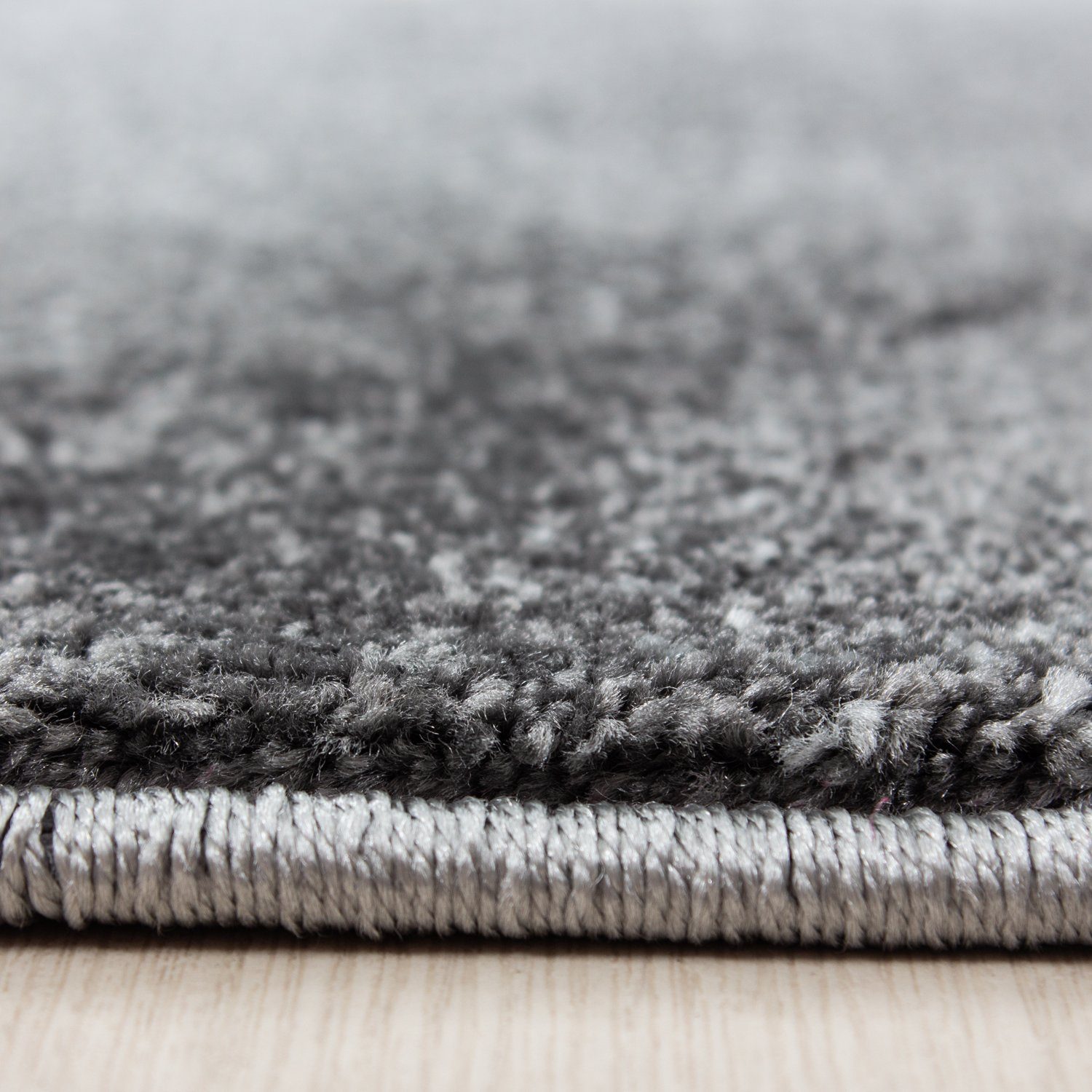 SIMPEX24 Teppich Kariert Design, Läufer, Höhe: 13 mm, Designer Wohnzimmer Teppich Kurzflor Konturenschnitt Kariert Design