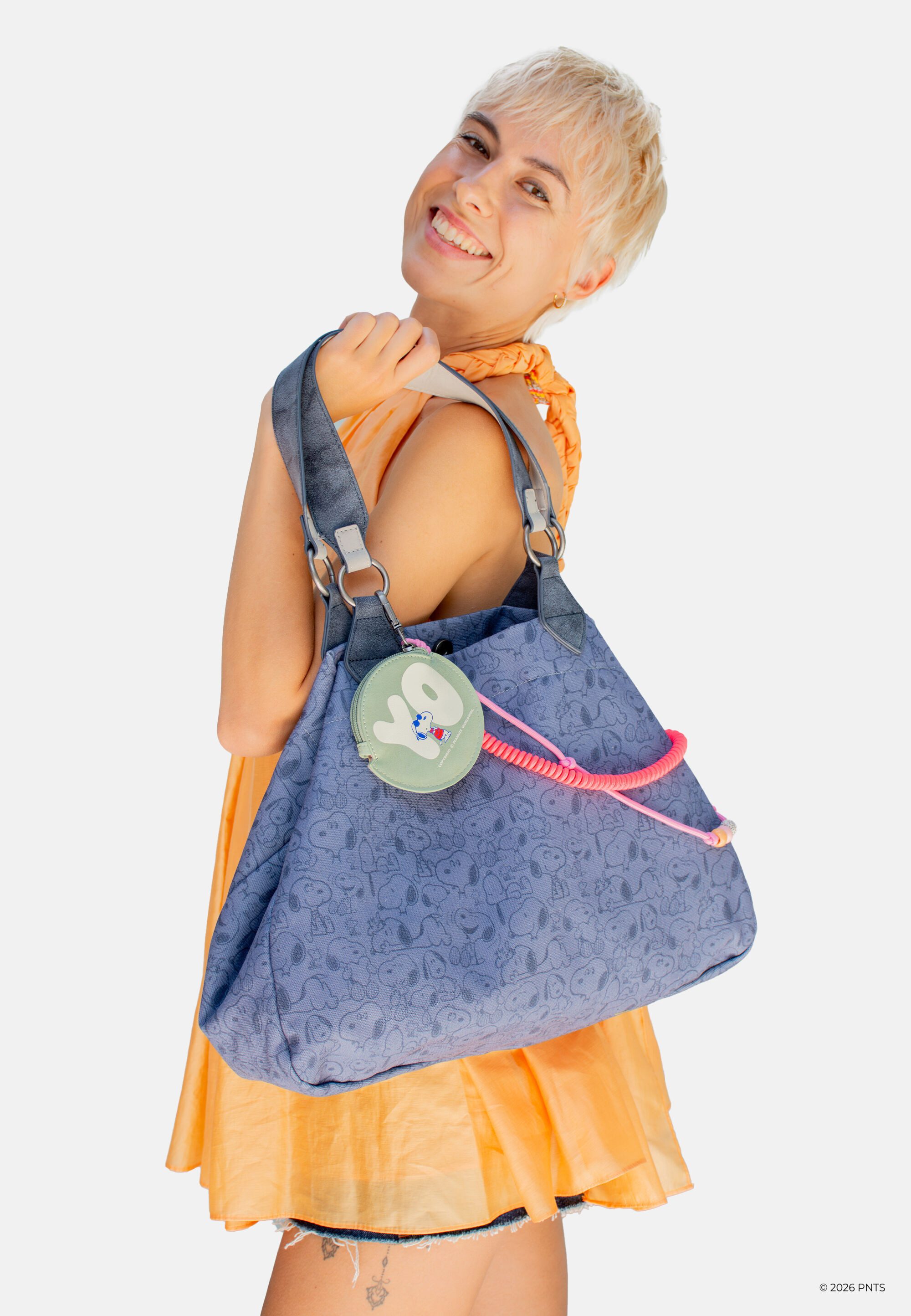 Fritzi aus Preußen Shopper PeanutsTM x fritzi Izzy Medium Limited All Over Snoopy, mit Peanuts-Motiv – Bild 3 von 5
