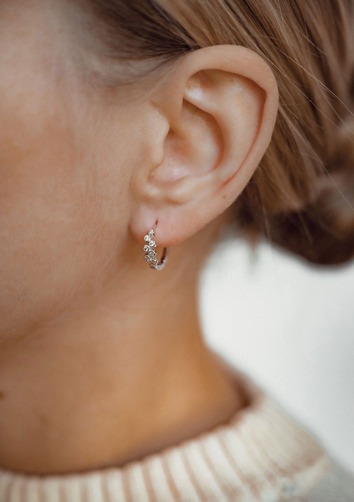 Hey Happiness Paar Creolen Silber Kristalle rund klein, 18K vergoldet, Ohrr günstig online kaufen