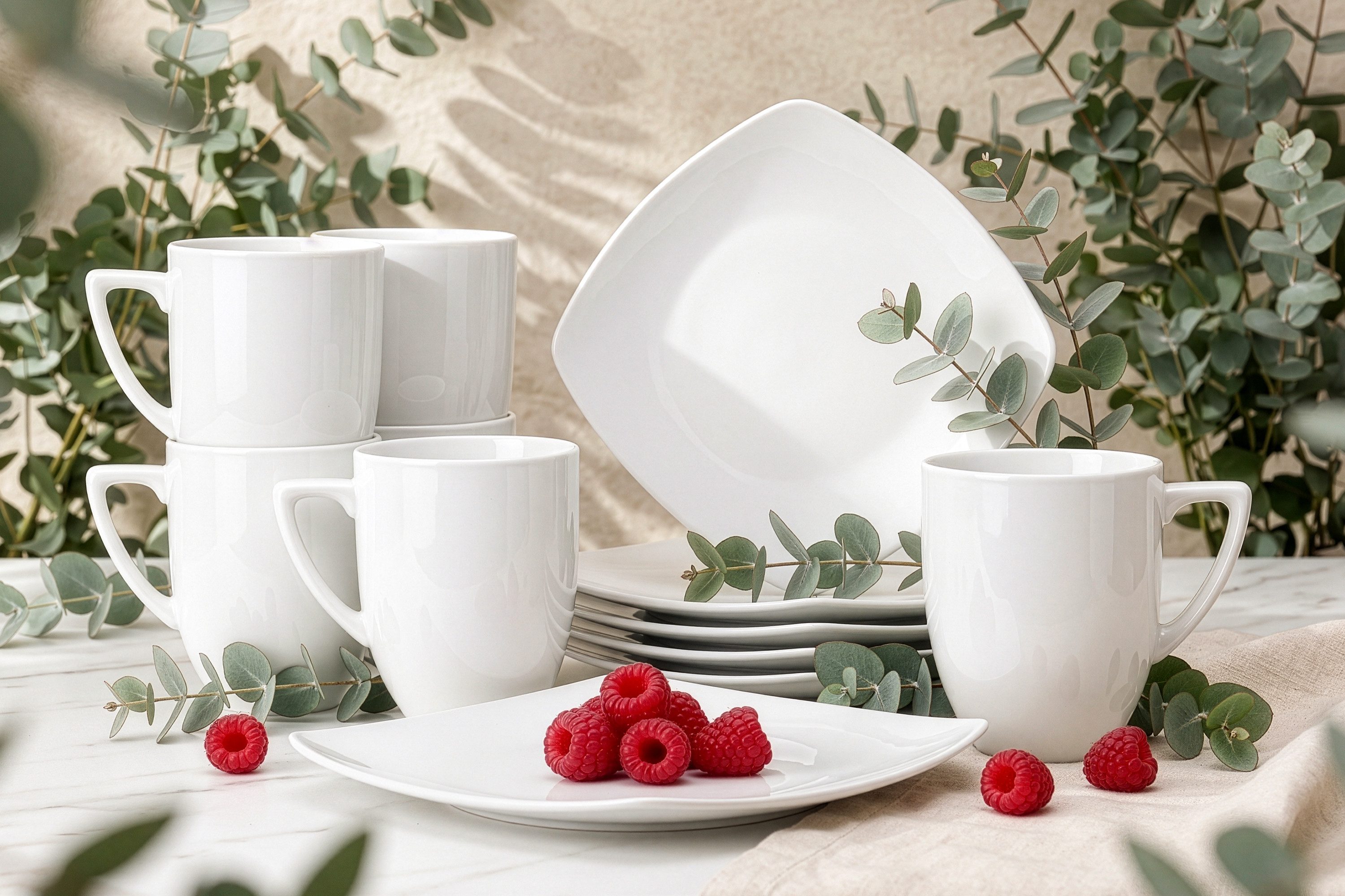 KONSIMO® Kaffeeservice CARLINA Becher Dessertteller (12-tlg), 6 Personen, Porzellan, Spulmachinen- und Mikrowellengeeignet, quadratisch