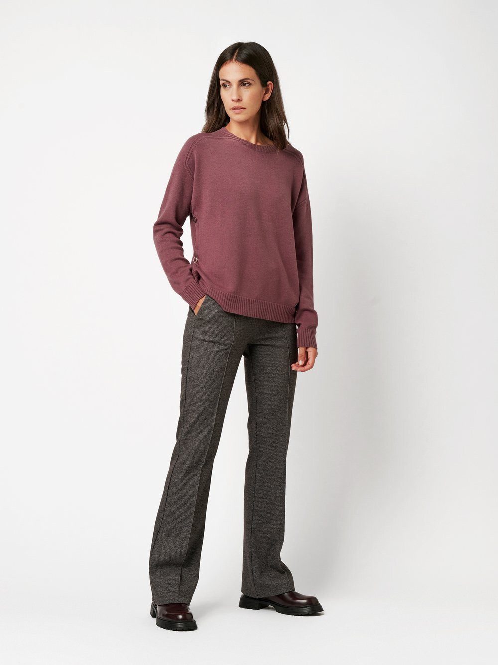 TONI Strickpullover Ginette mit seitlicher Knopfleiste günstig online kaufen