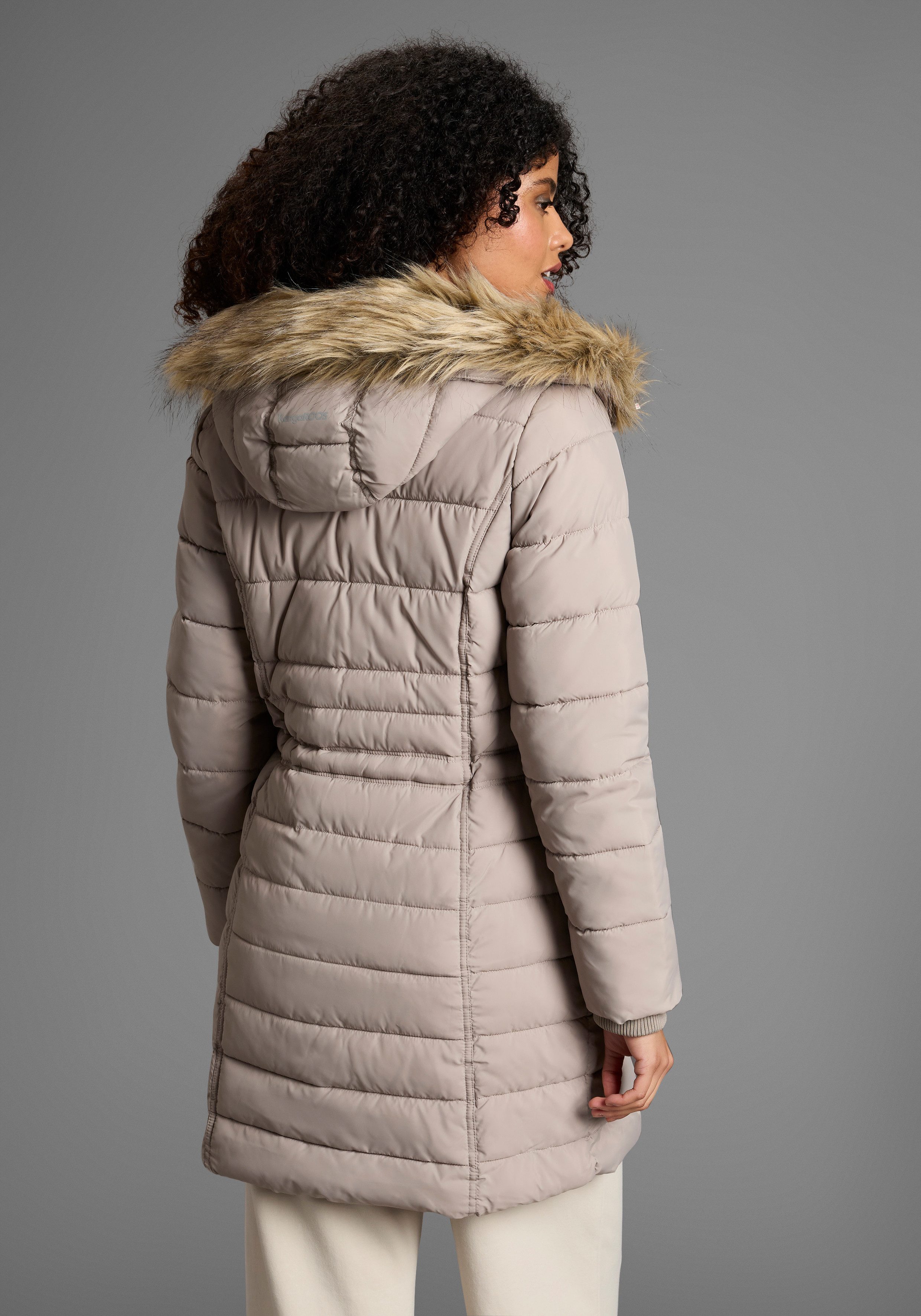 KangaROOS Steppjacke figurbetonter Schnitt, mit Reißverschlusstaschen günstig online kaufen