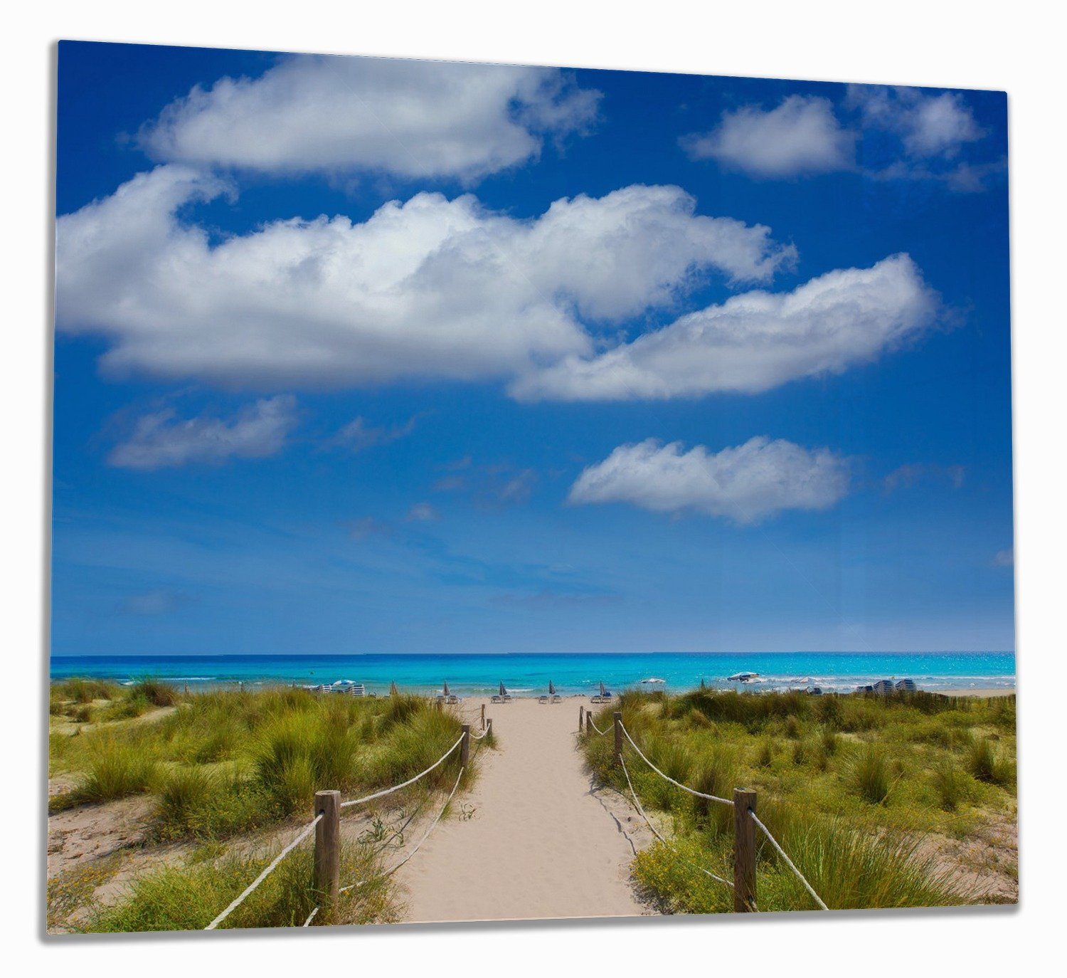 Wallario Herd-Abdeckplatte Sandweg zum blauen Meer mit blauem Himmel, ESG-Sicherheitsglas, (Glasplatte, 1 tlg., inkl. 5mm Noppen), verschiedene Größen