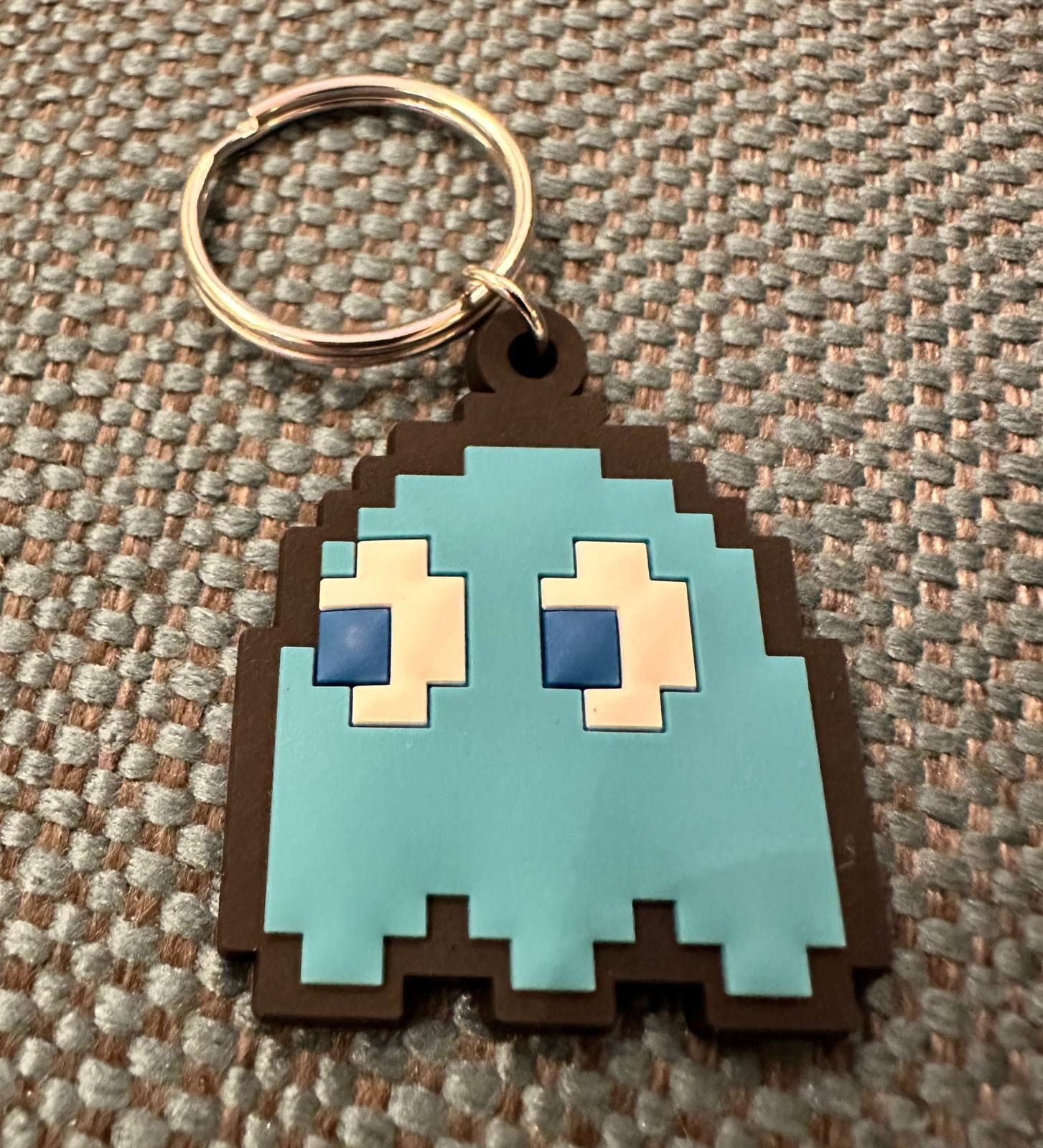 PYRAMID Schlüsselanhänger Schlüsselanhänger 5cm Kinder Mini Anhänger keychain Pac-Man Inky blau, Pac Man das Spiel als Schlüsselanhänger Pac-Man