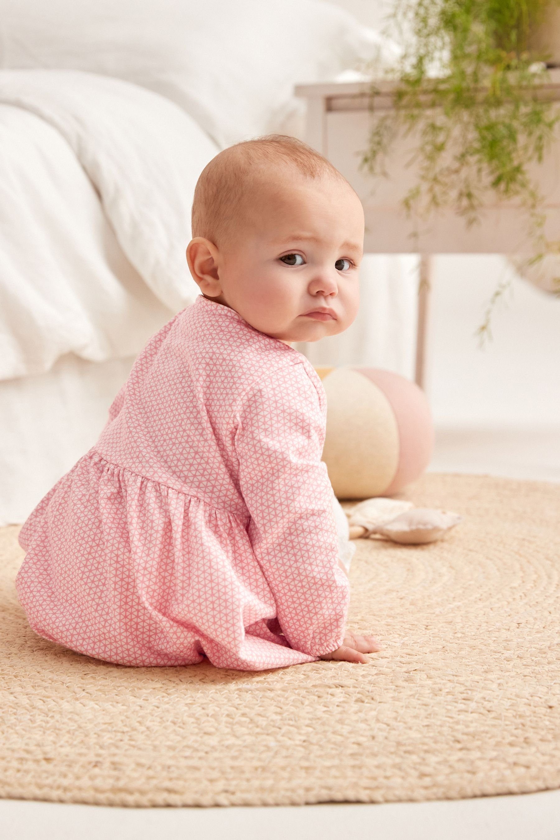 aus Baby-Kleid Next Pink geometrischem mit Print Jersey Druckkleid (1-tlg)