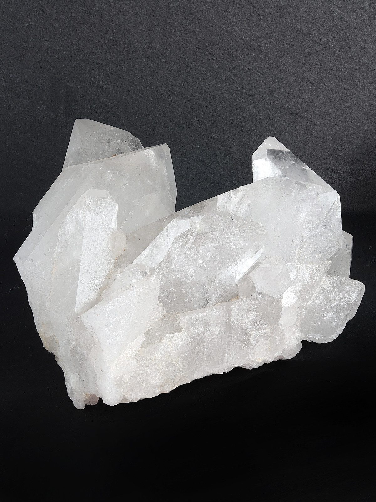 StoneTrip Mineralstein Bergkristallstufe (Kristallgruppe) mit natürlichen Kristallspitzen, (1-St), Bergkristall
