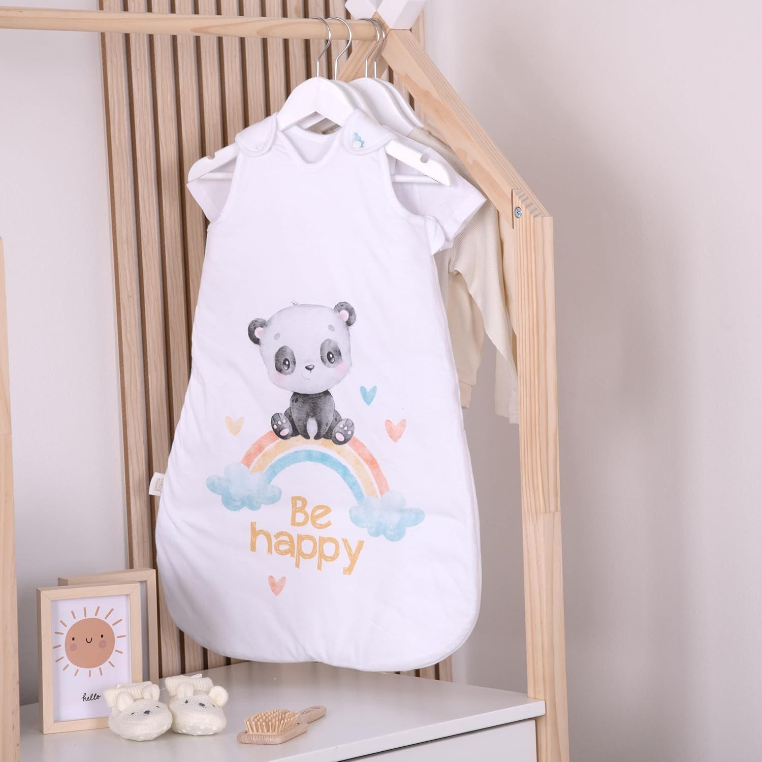 Herding Babyschlafsack Herding Ganzjahres-Schlafsack für Babys Regenbogen Panda Baumwolle (1 tlg., 1 Baby-Schlafsack 70 x 45 cm), Langlebig