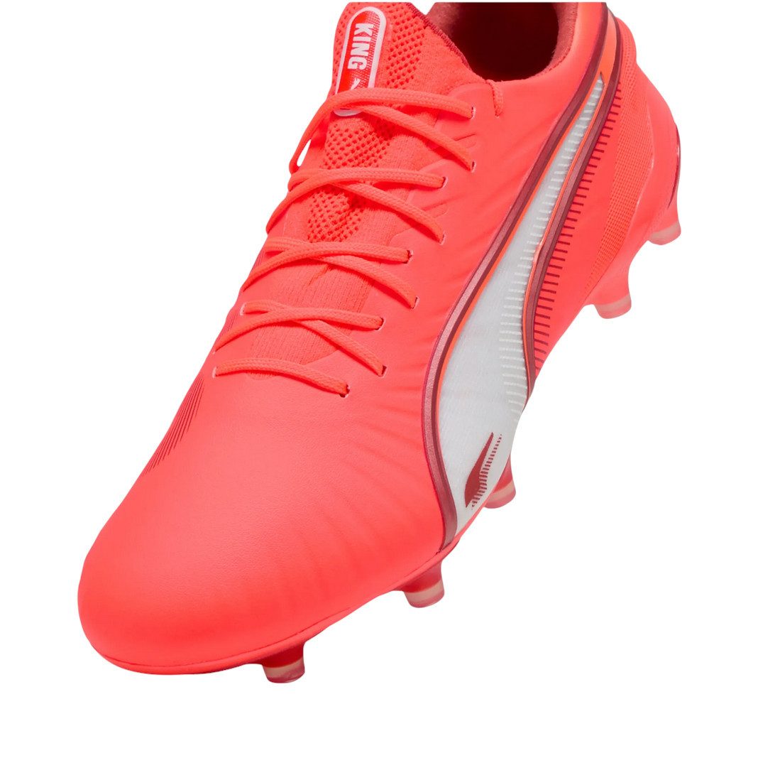 PUMA King Ultimate FG/AG (für festen Boden/Kunstoberflächen) 2025 rot Fußballschuh
