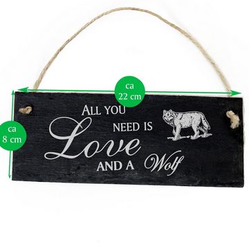 Dekolando Hängedekoration gehender Wolf 22x8cm All you need is Love and a Wolf