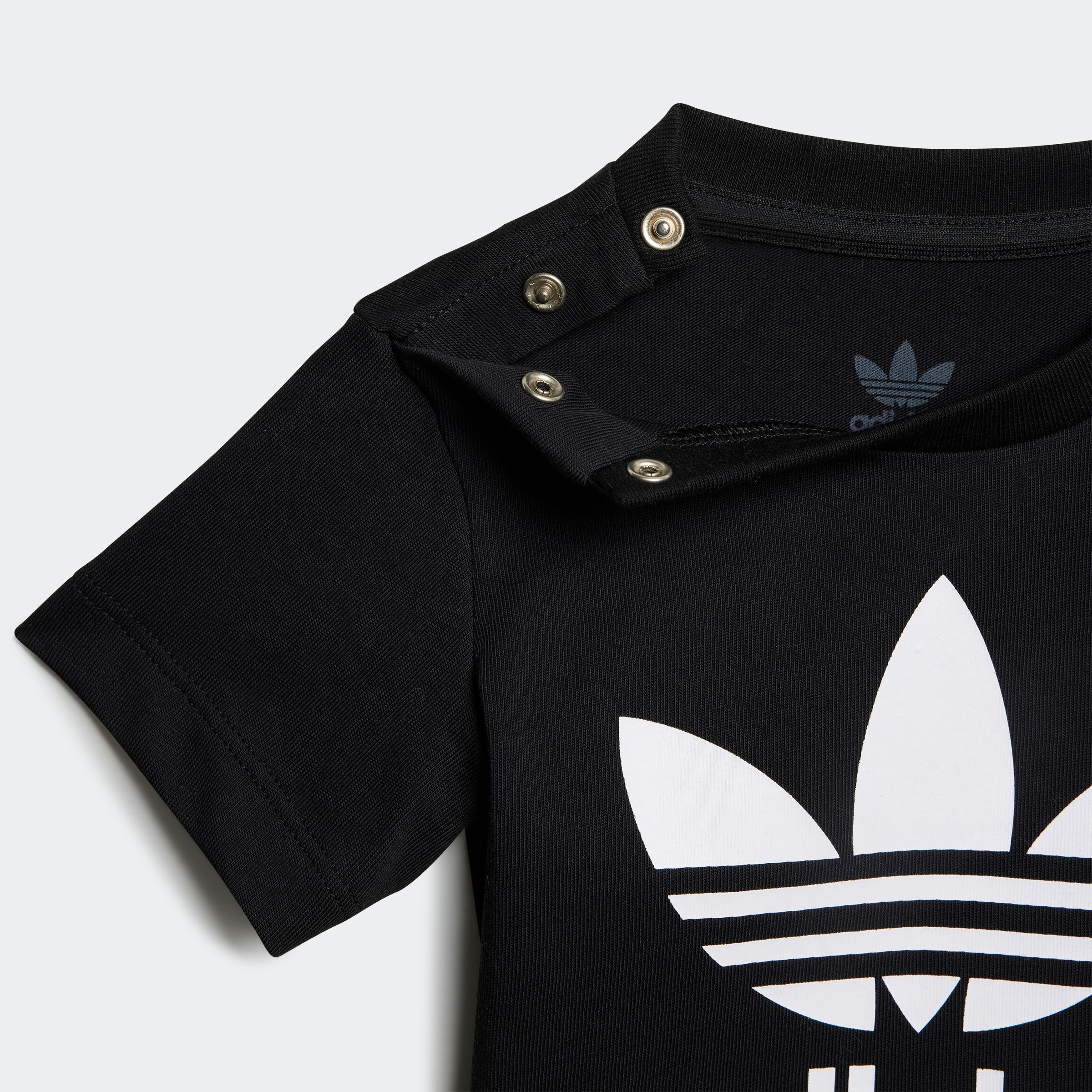 adidas Originals T-Shirt & Shorts KIDS SET