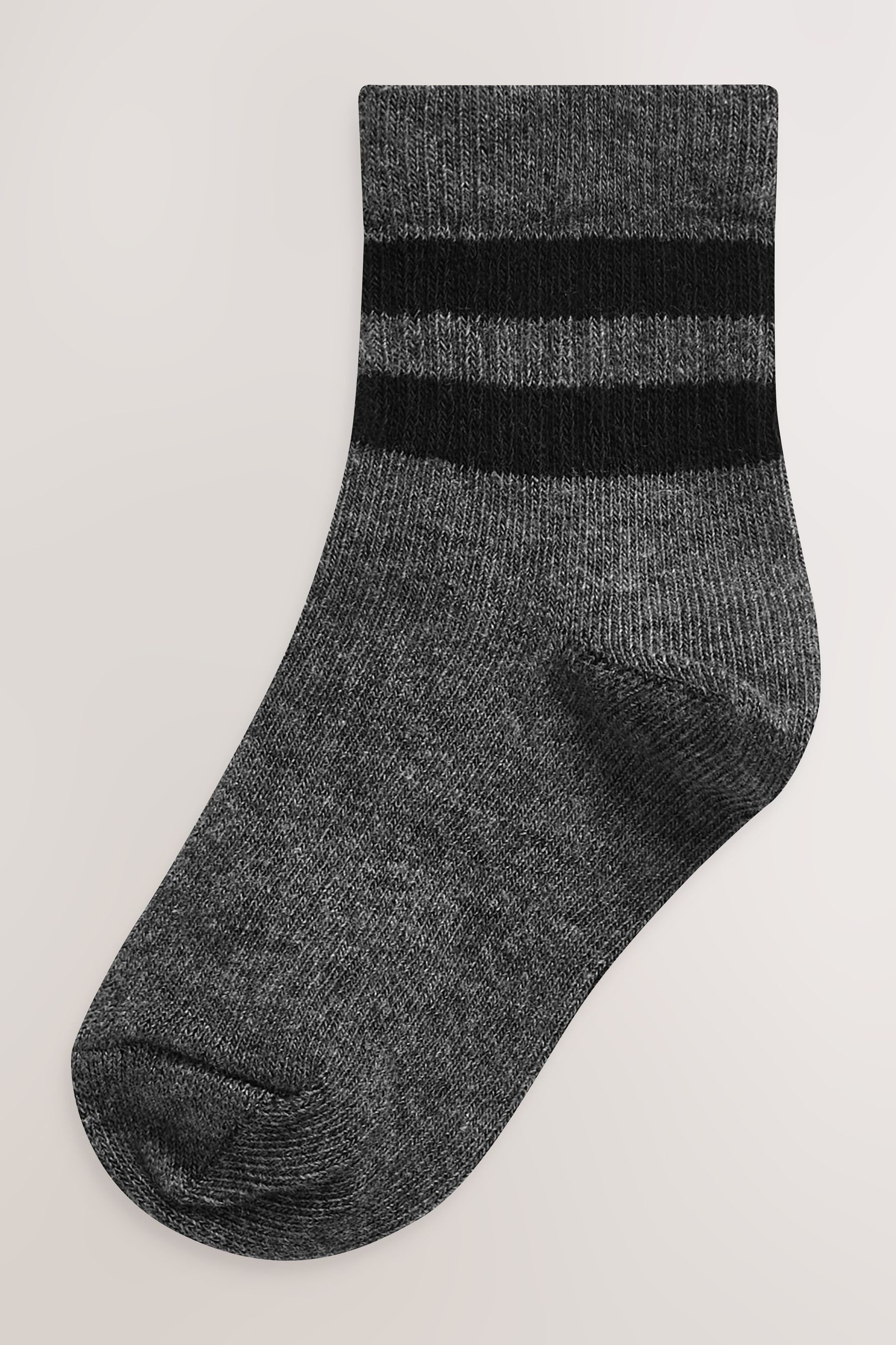 Next Kurzsocken Gerippte Sportsocken im 5er-Pack mit Fußbett (5-Paar) – Bild 2 von 5