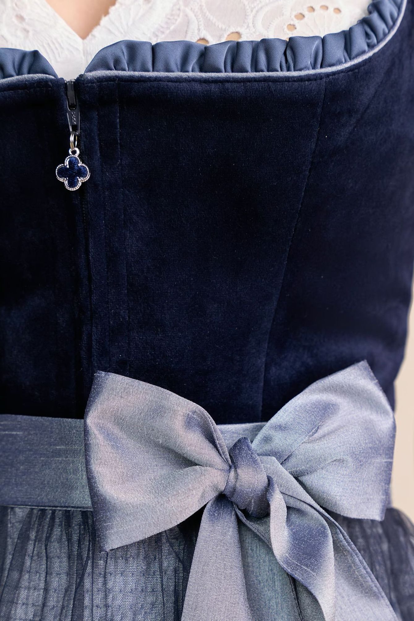 Krüger Madl Dirndl 415168-060